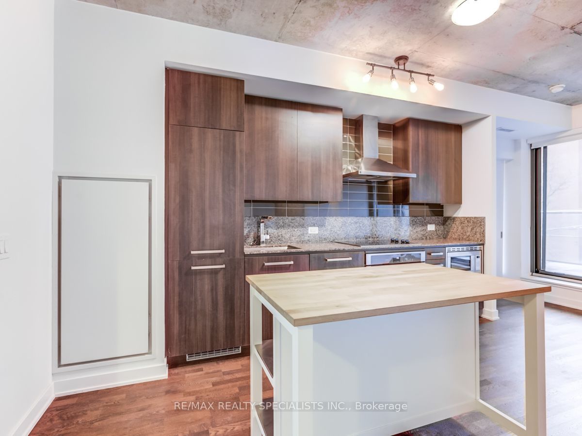 15 Beverley Street 304 Property Photo 7