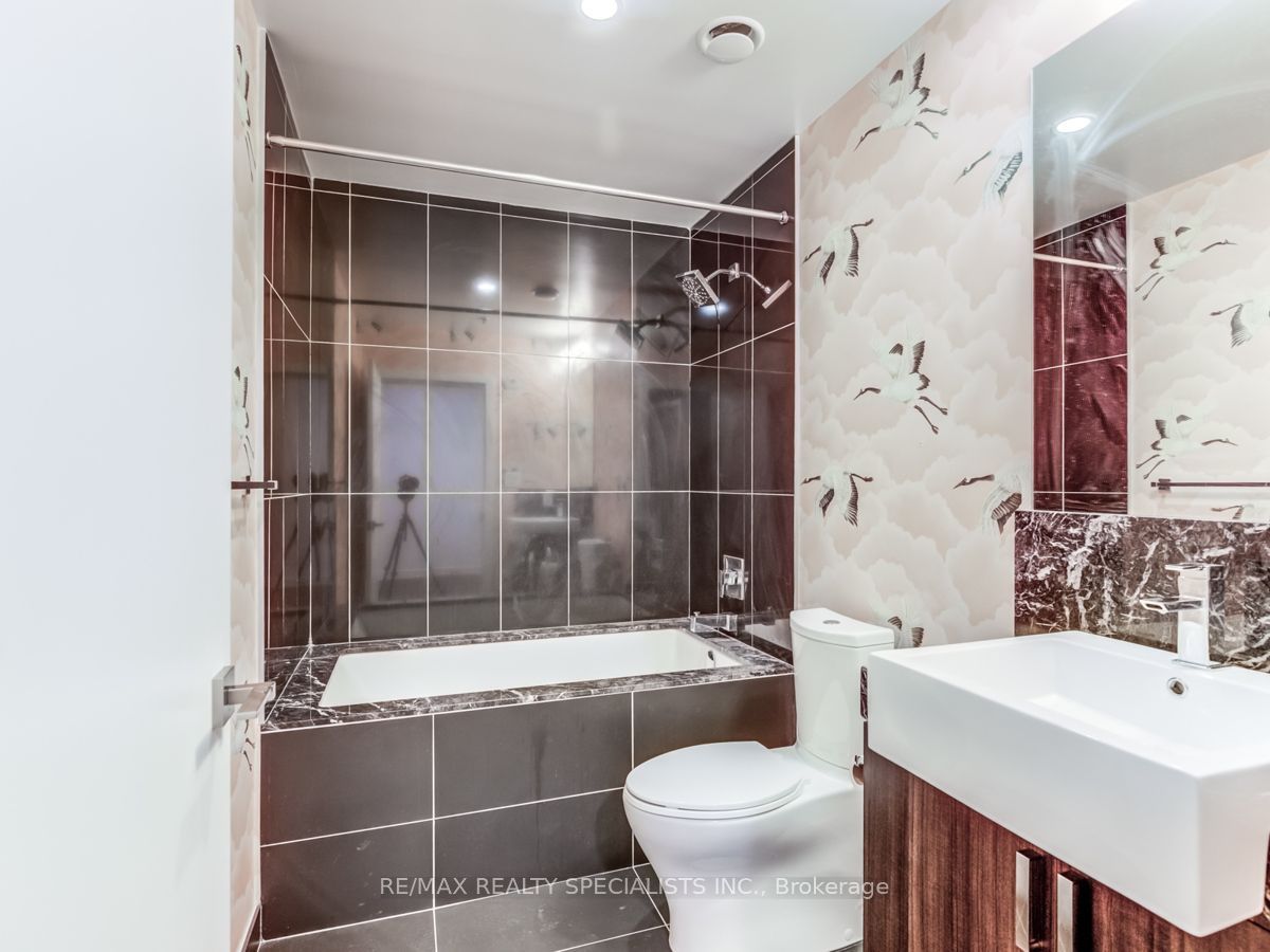 15 Beverley Street 304 Property Photo 16