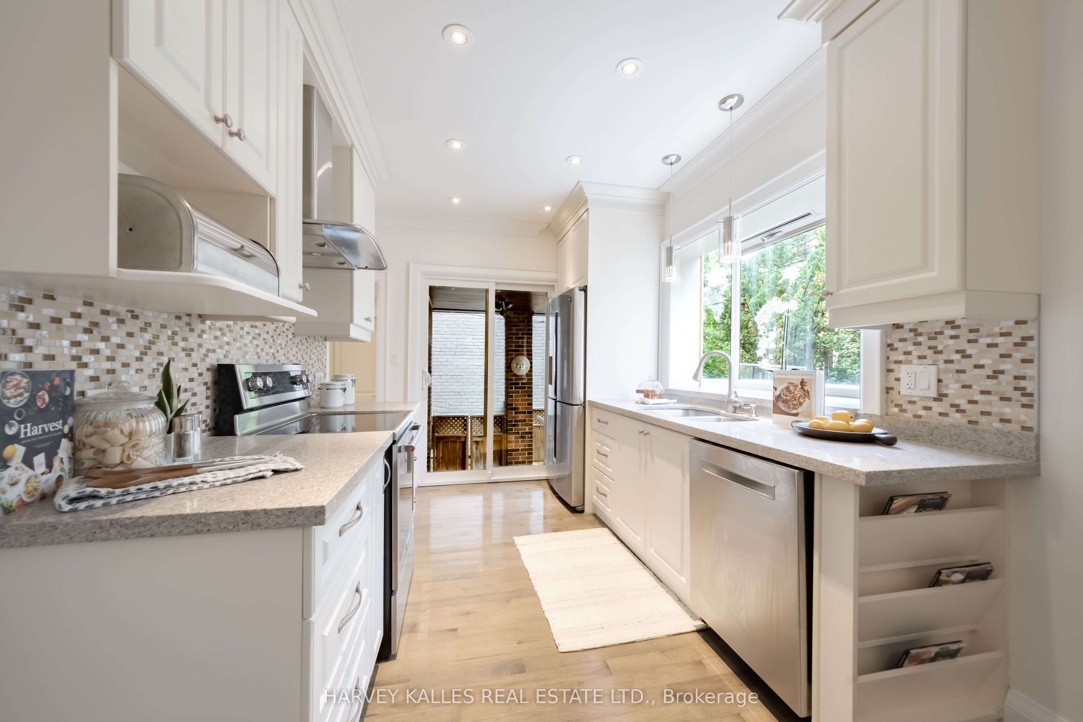 6 Browside Avenue Property Photo 18