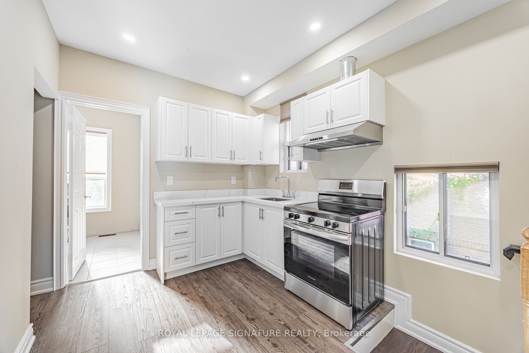 14 Howland Avenue 1 Property Photo 4