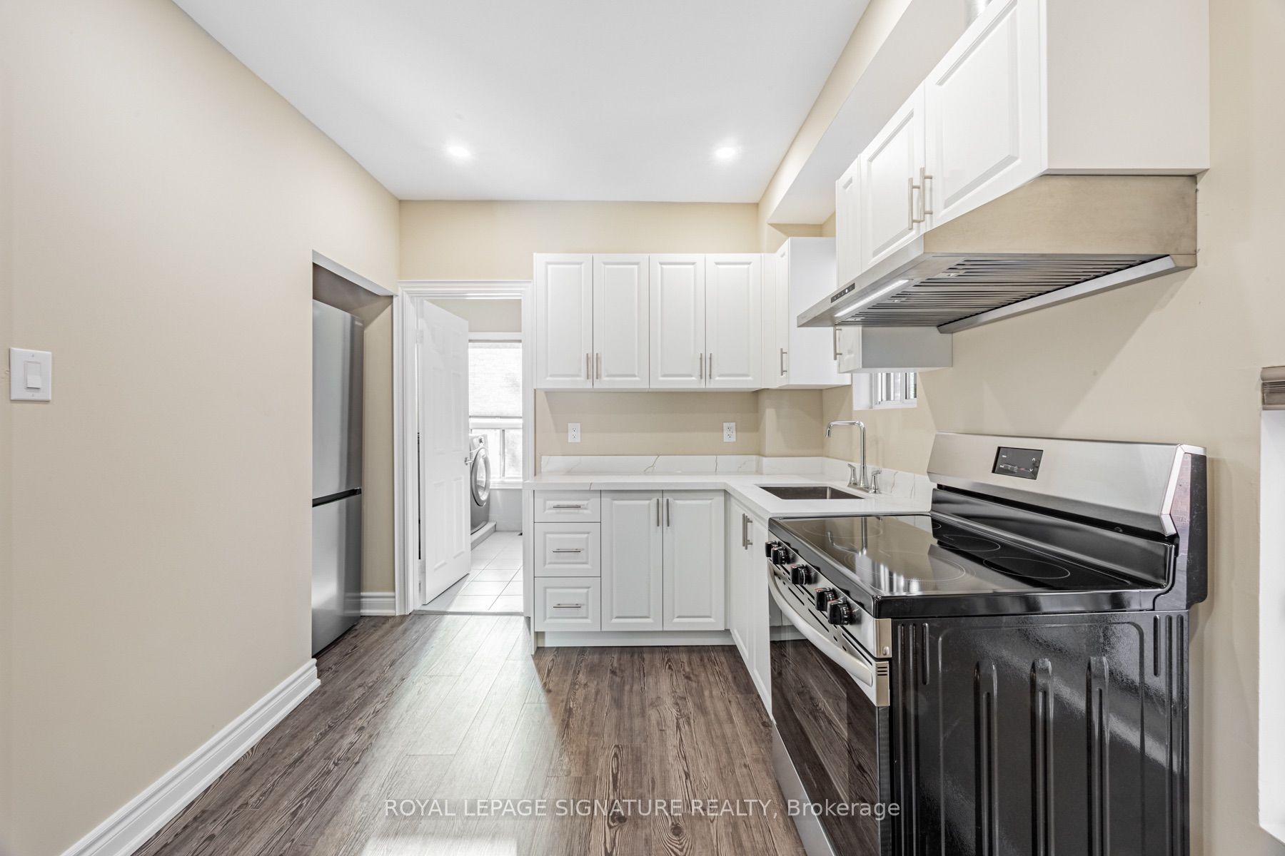 14 Howland Avenue 1 Property Photo 5