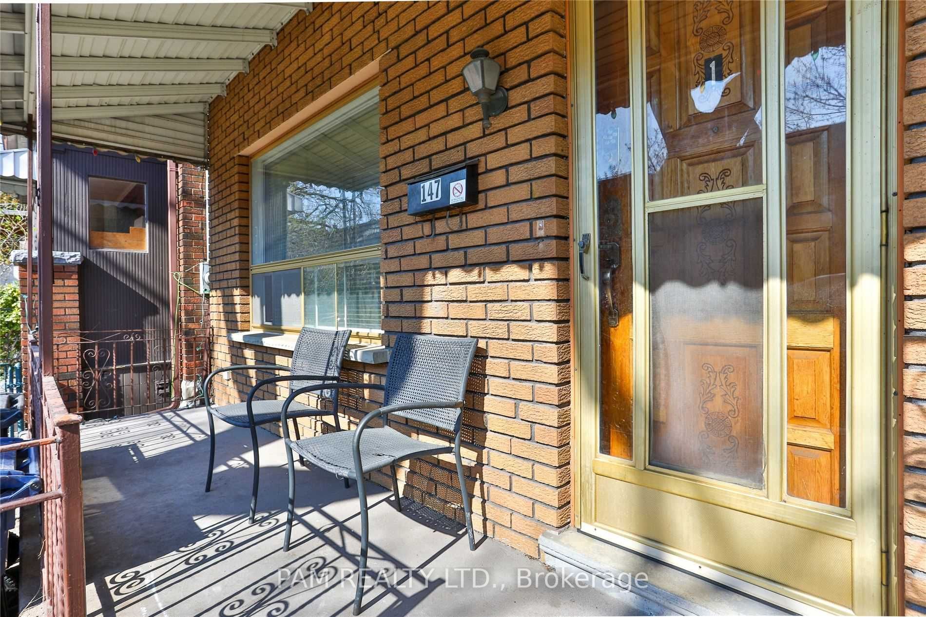 147 Euclid Avenue Property Photo 8