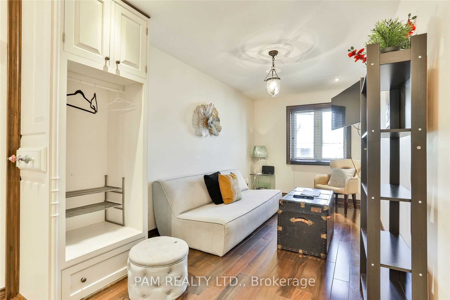 147 Euclid Avenue Property Photo 20