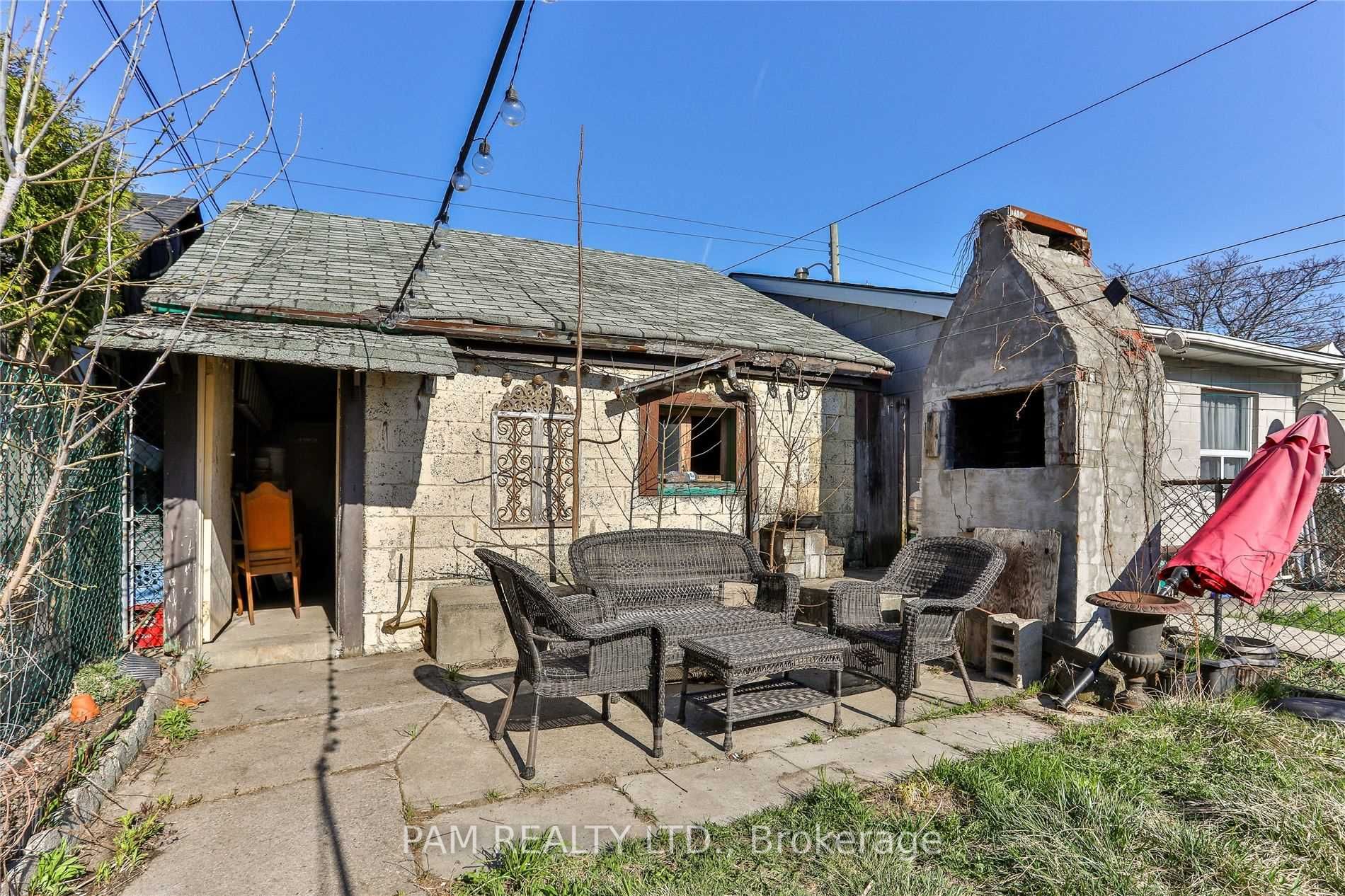 147 Euclid Avenue Property Photo 38