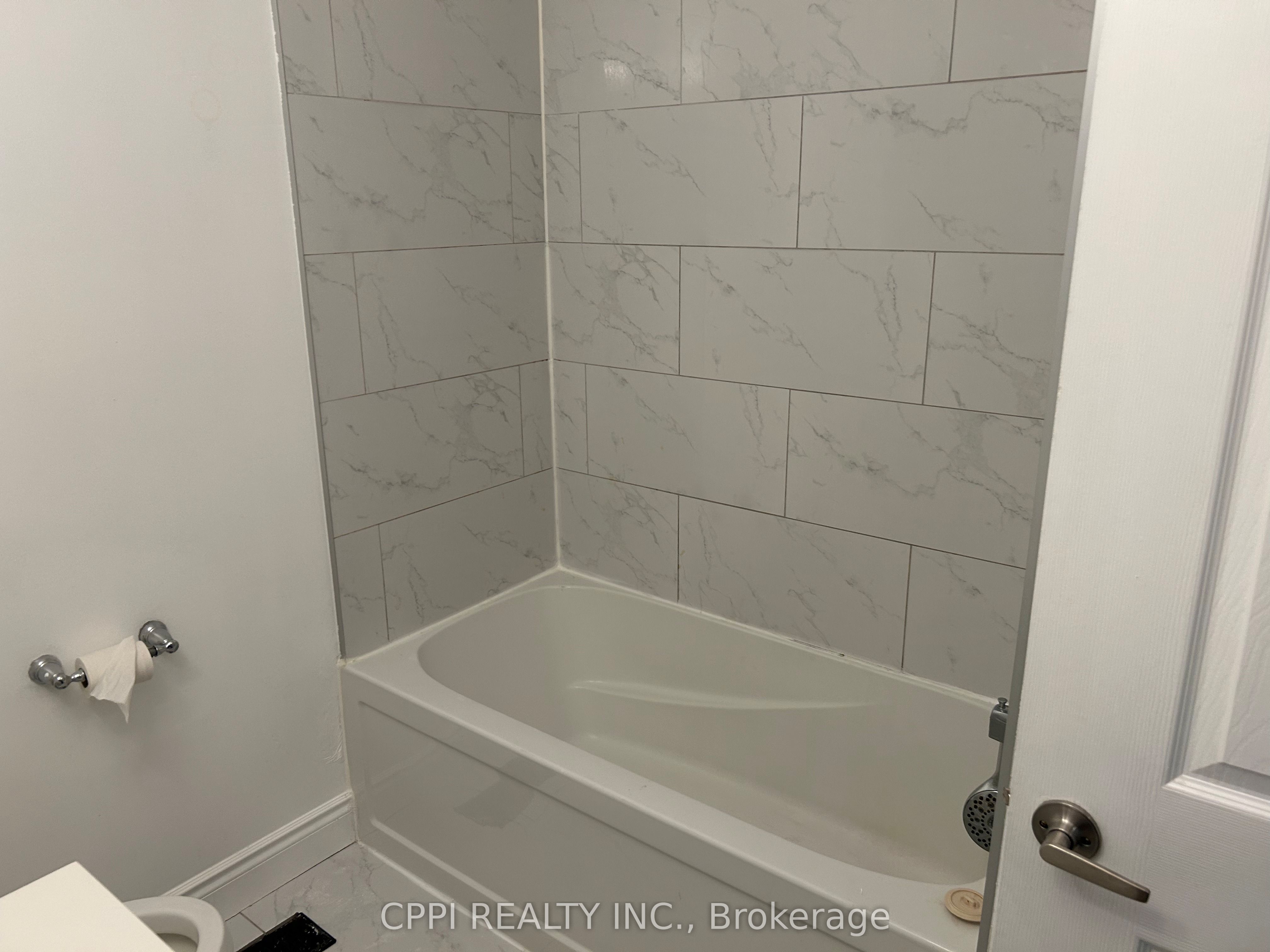 69 Godstone Road 127 Property Photo 13