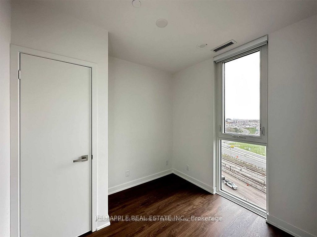 30 Tretti Way 1015 Property Photo 8