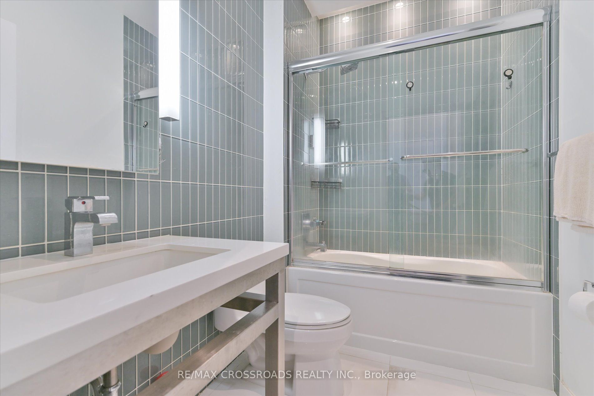 80 John Street 4103 Property Photo 16