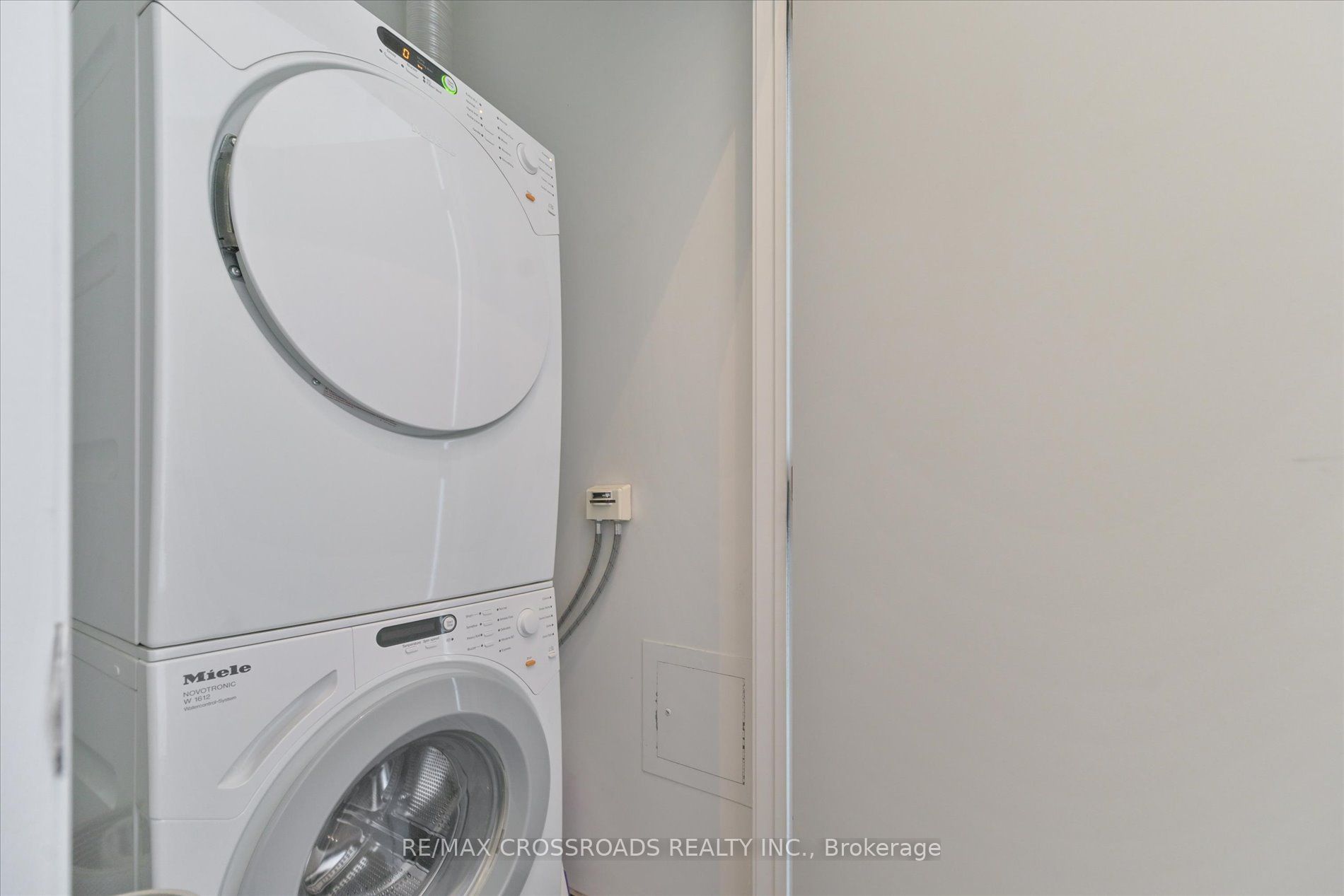 80 John Street 4103 Property Photo 17