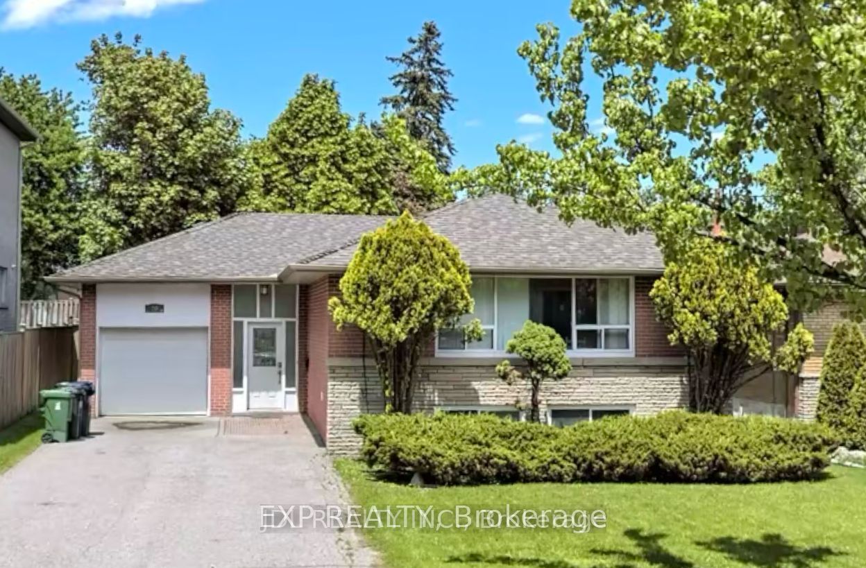 20 Maureen Drive N Lower Property Photo 1