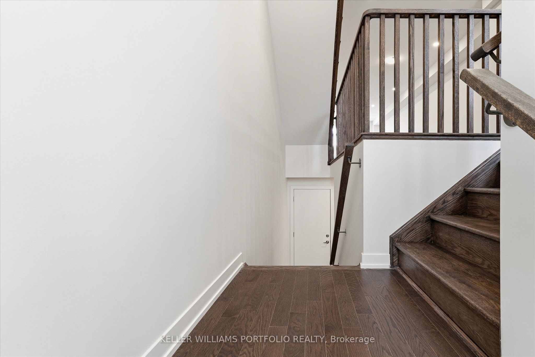 372 Lawrence Heights Way Property Photo 5