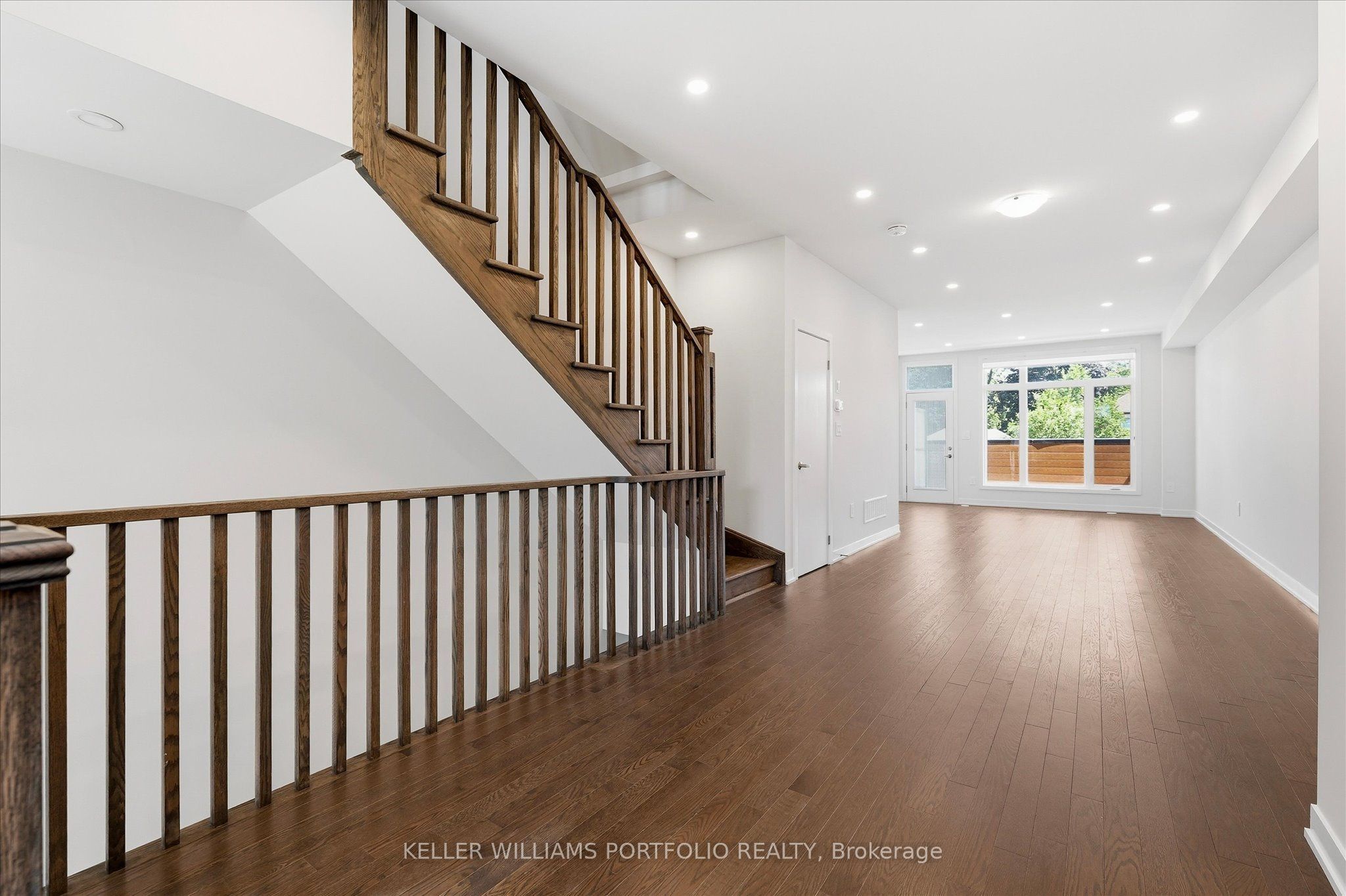 372 Lawrence Heights Way Property Photo 8