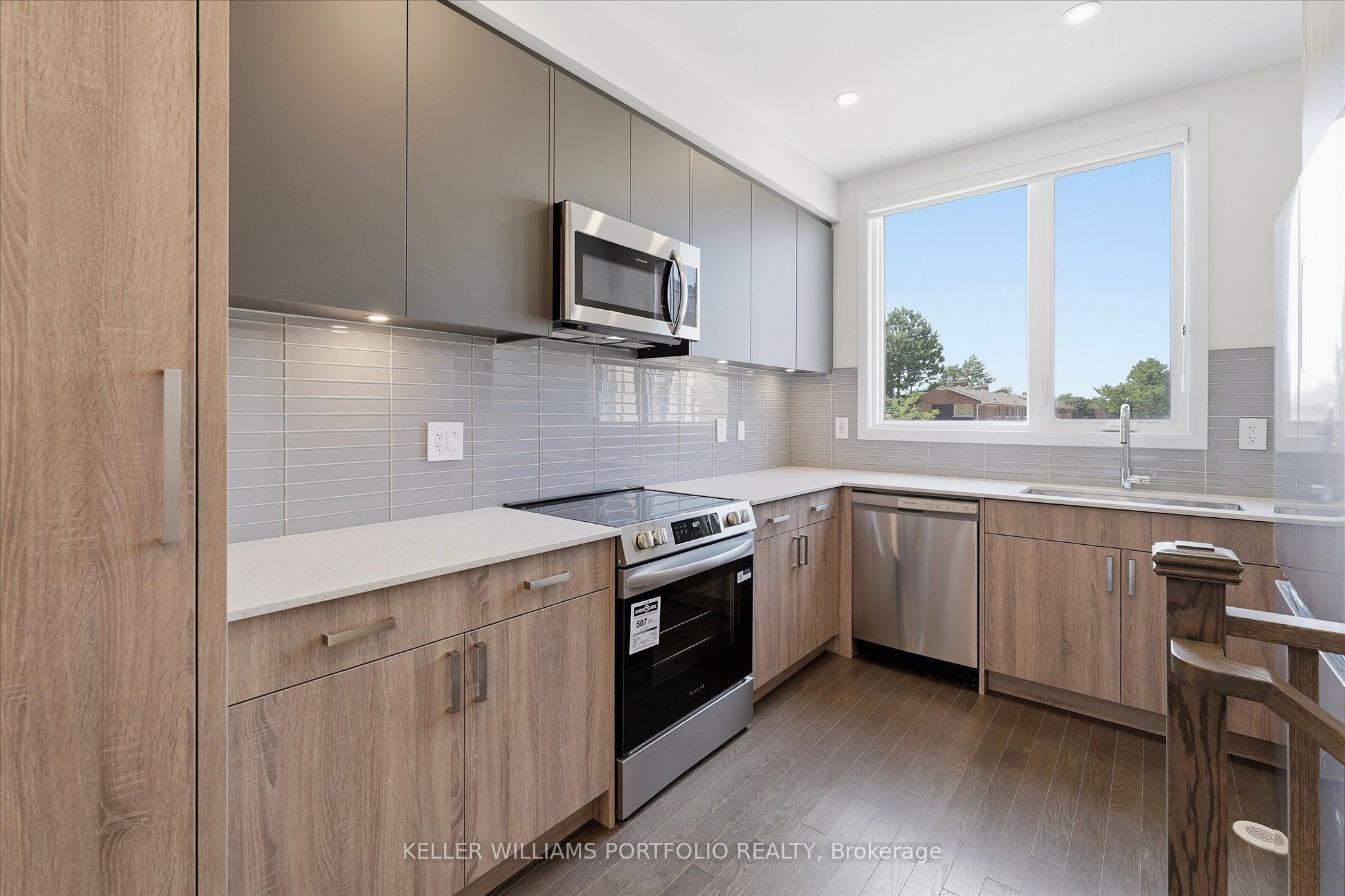 372 Lawrence Heights Way Property Photo 13