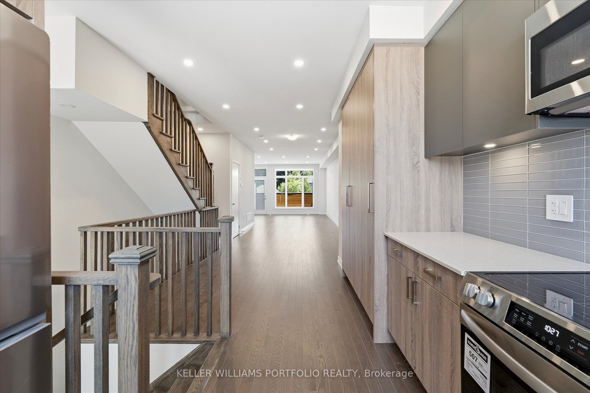 372 Lawrence Heights Way Property Photo 14