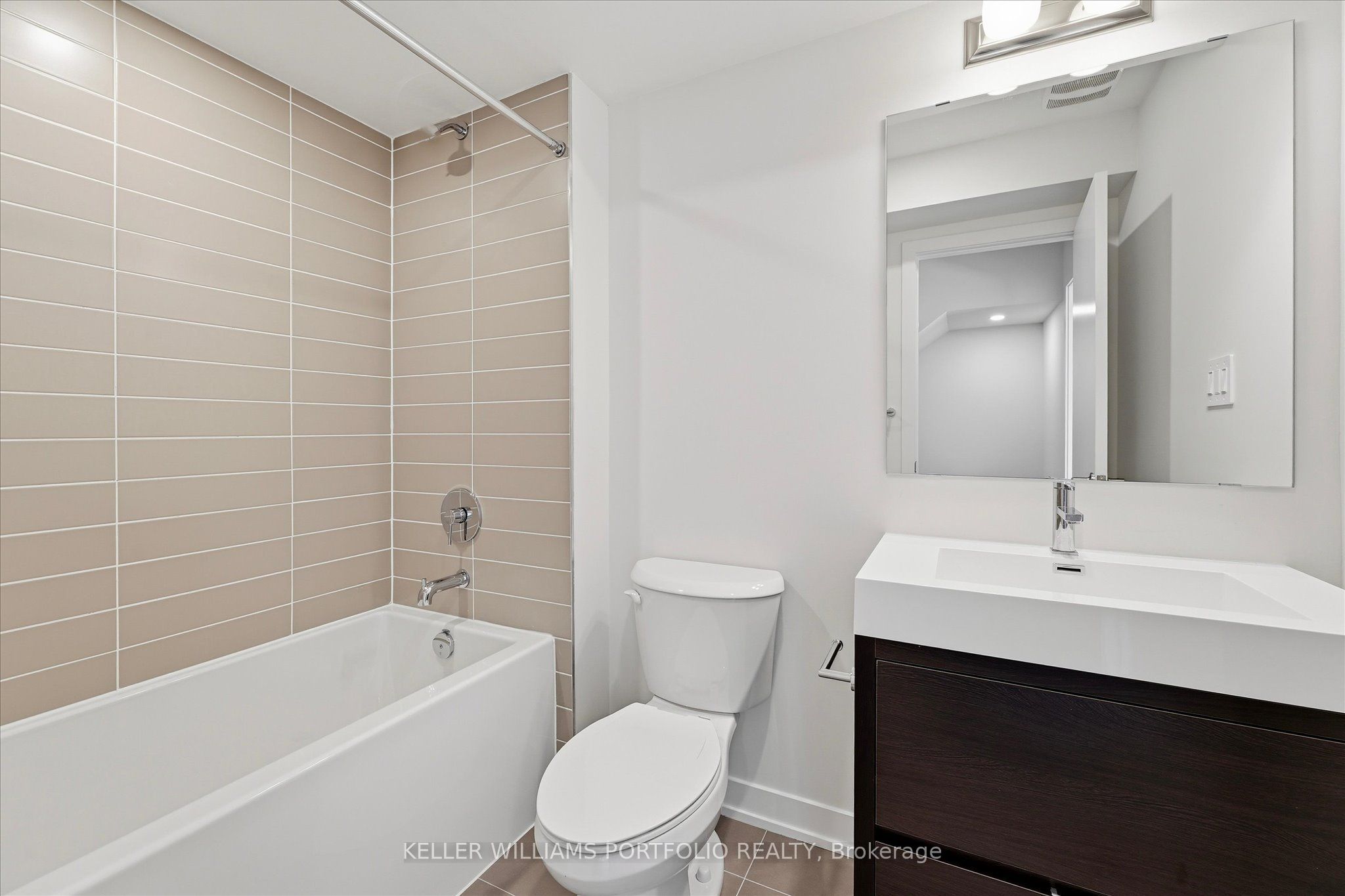 372 Lawrence Heights Way Property Photo 18