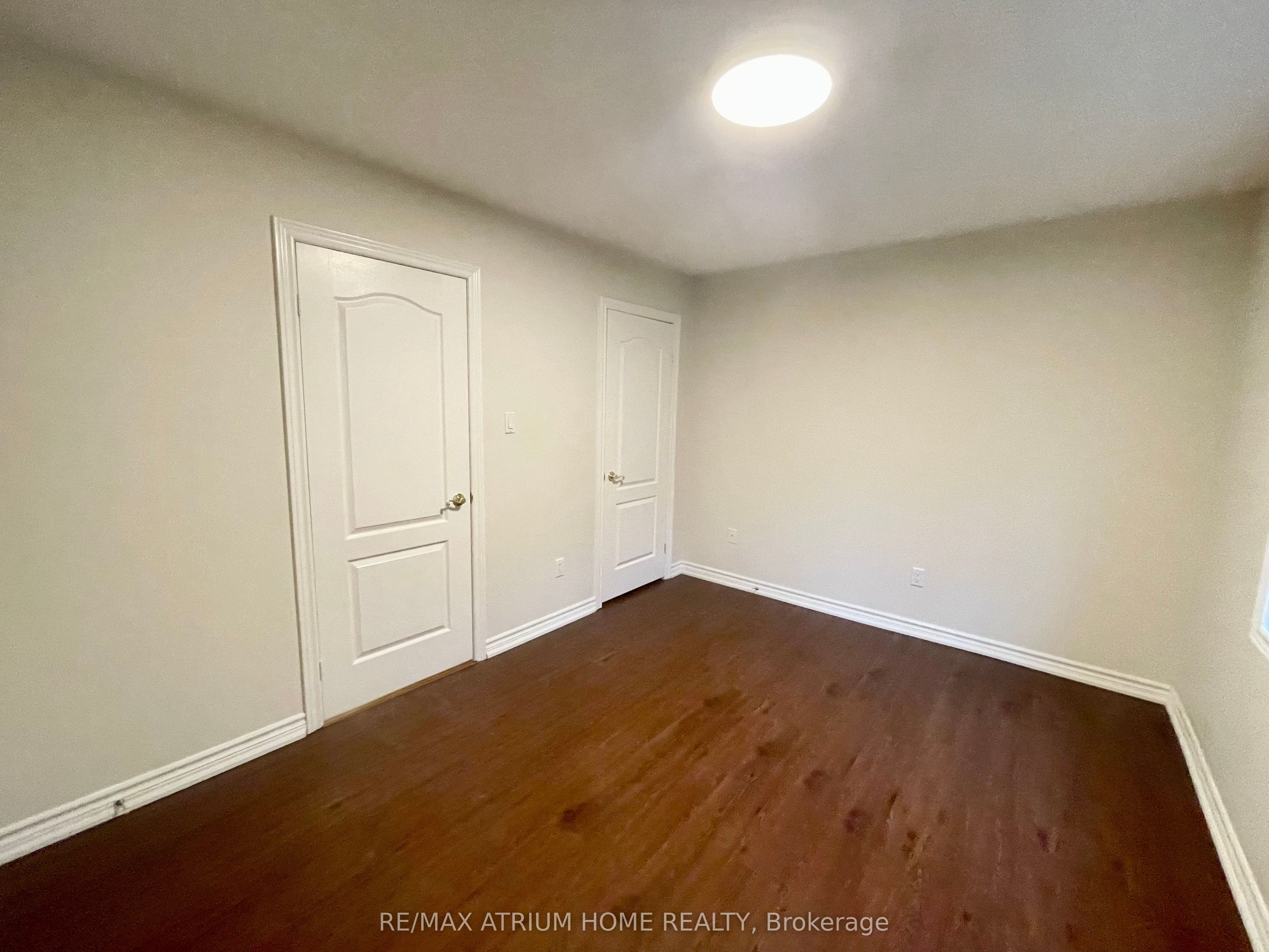 10 William Poole Way Property Photo 16