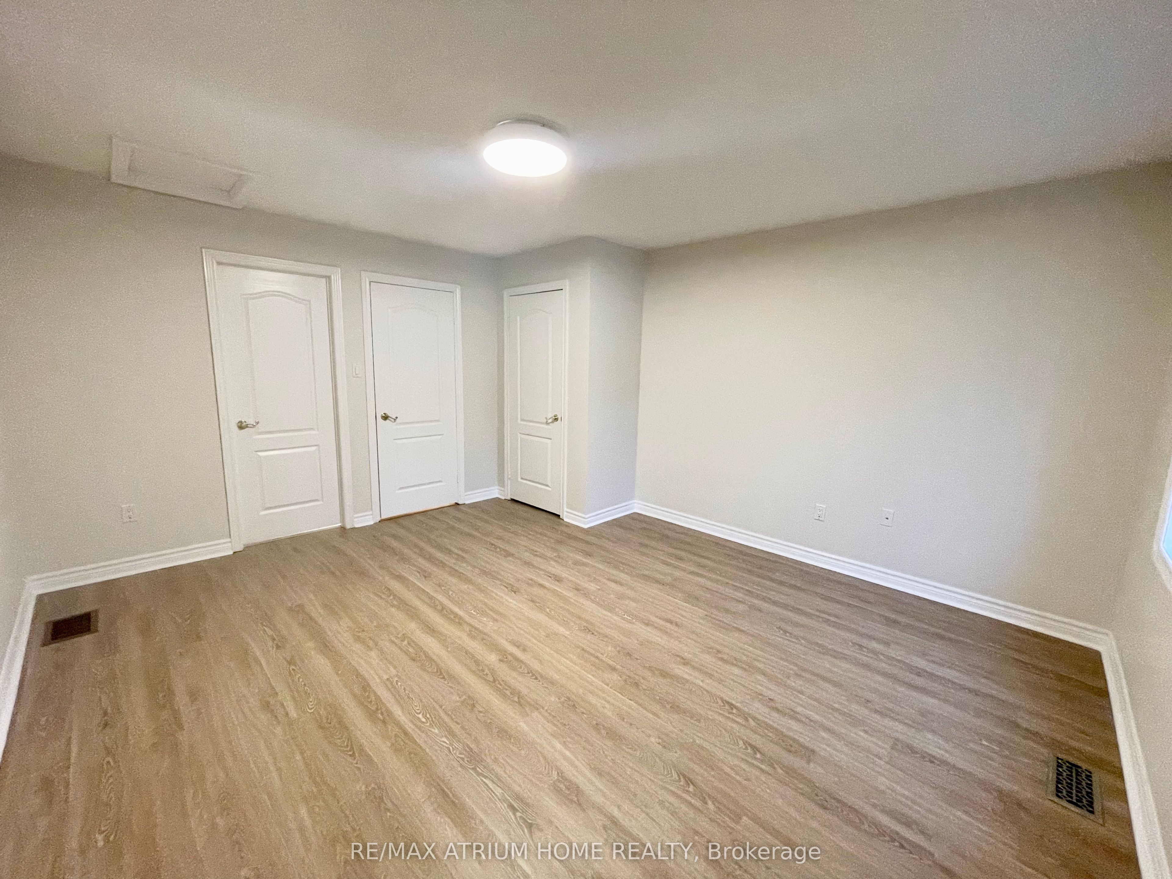 10 William Poole Way Property Photo 19