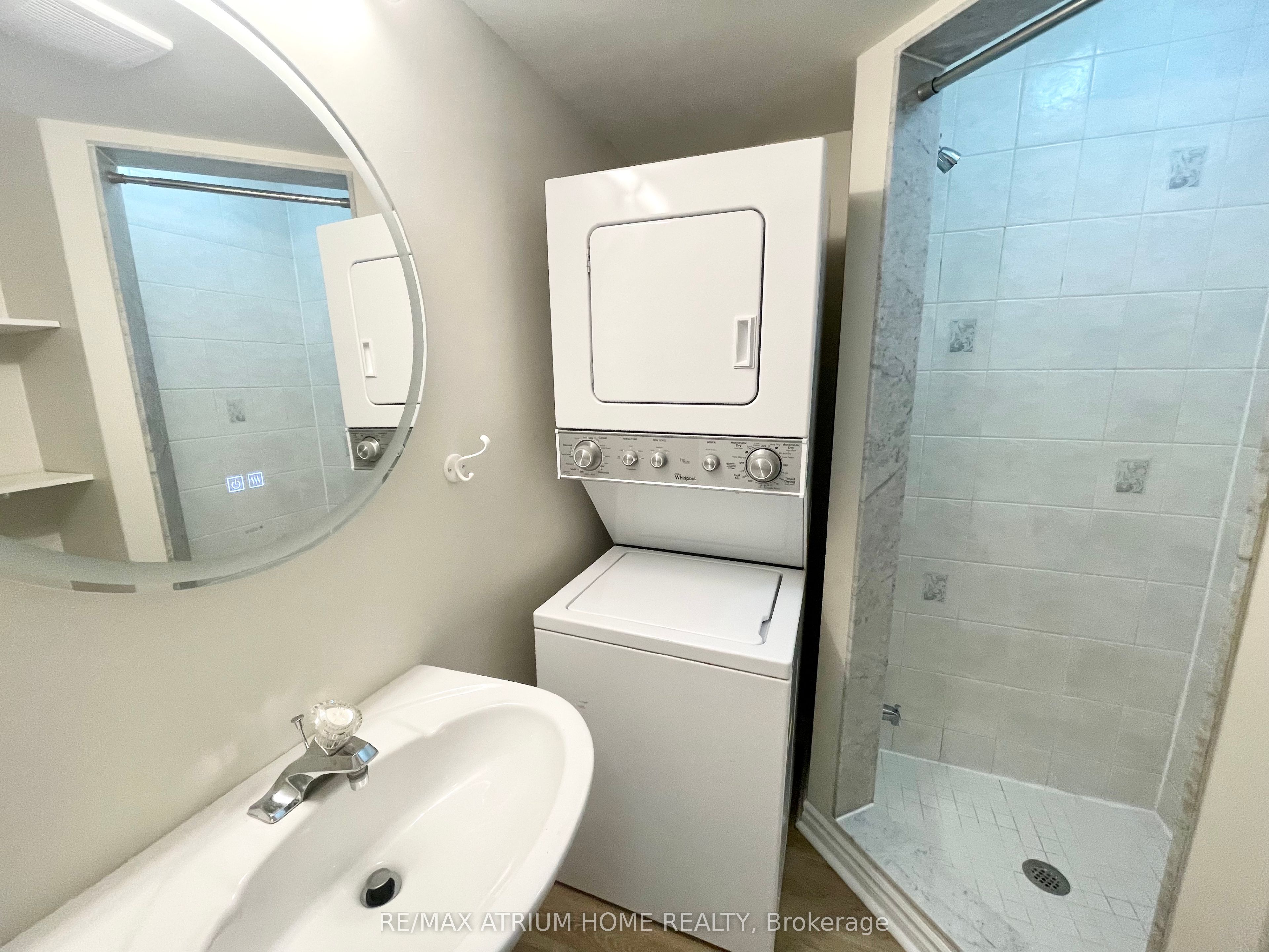 10 William Poole Way Property Photo 26