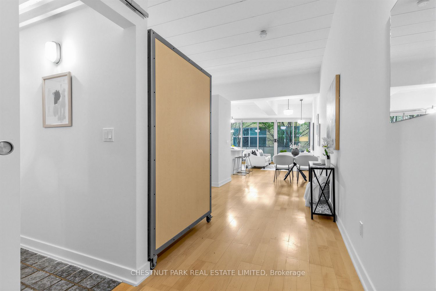 160 Baldwin Street 409 Property Photo 8