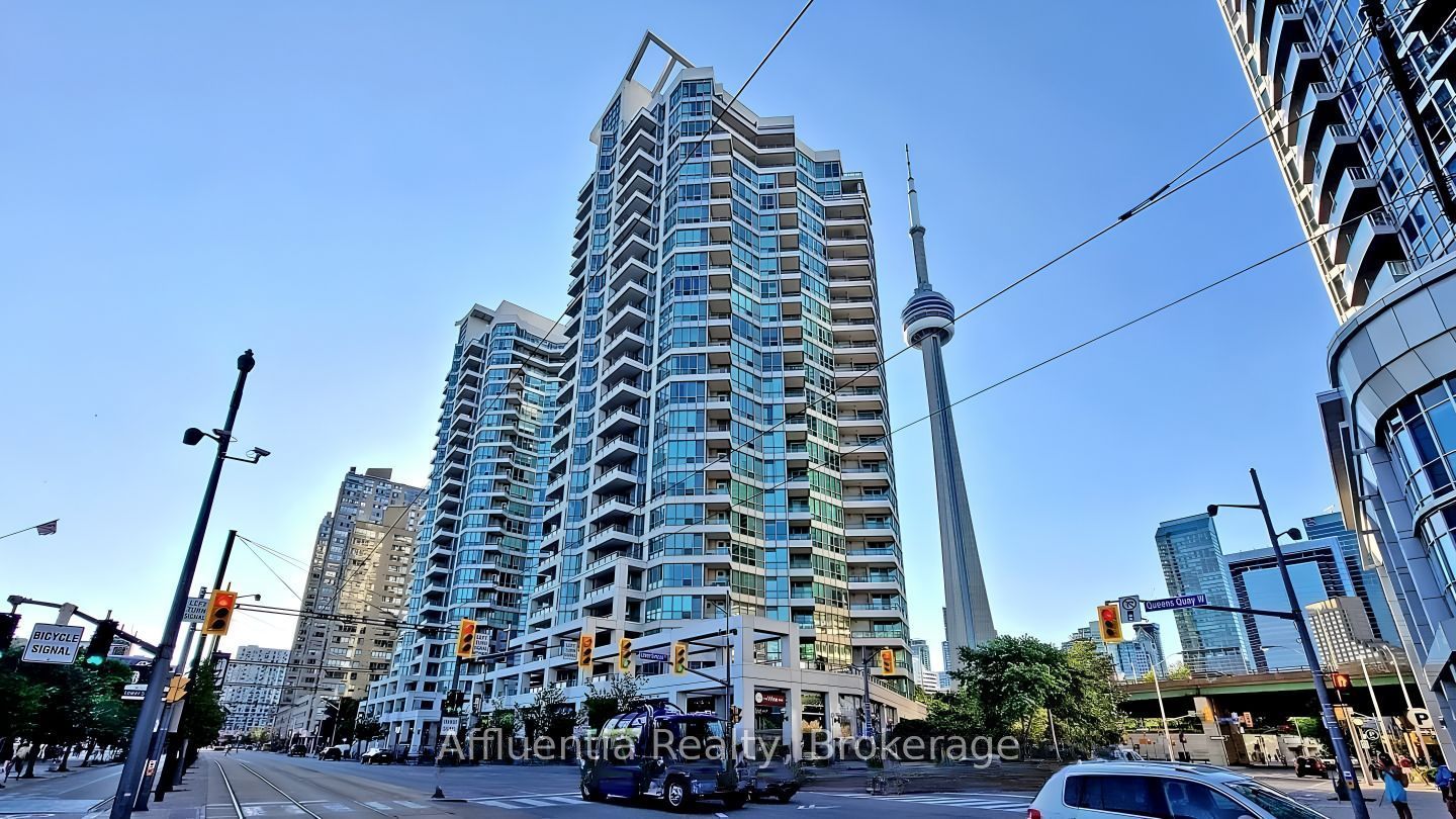 228 Queens Quay W 2510 Property Photo 3