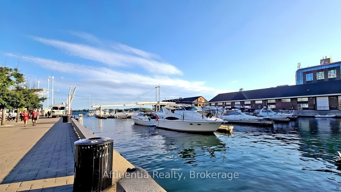 228 Queens Quay W 2510 Property Photo 7