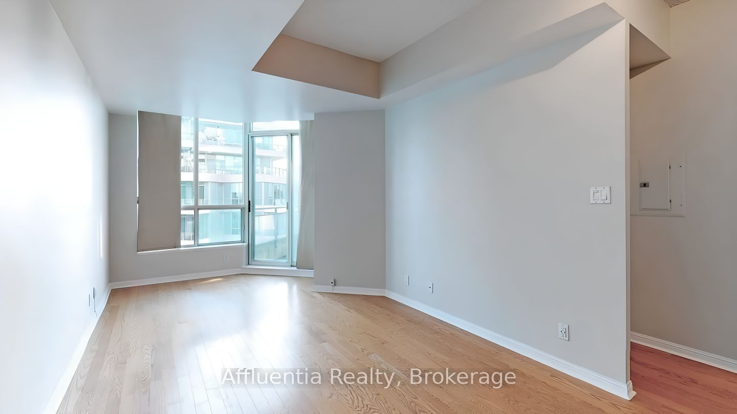 228 Queens Quay W 2510 Property Photo 19
