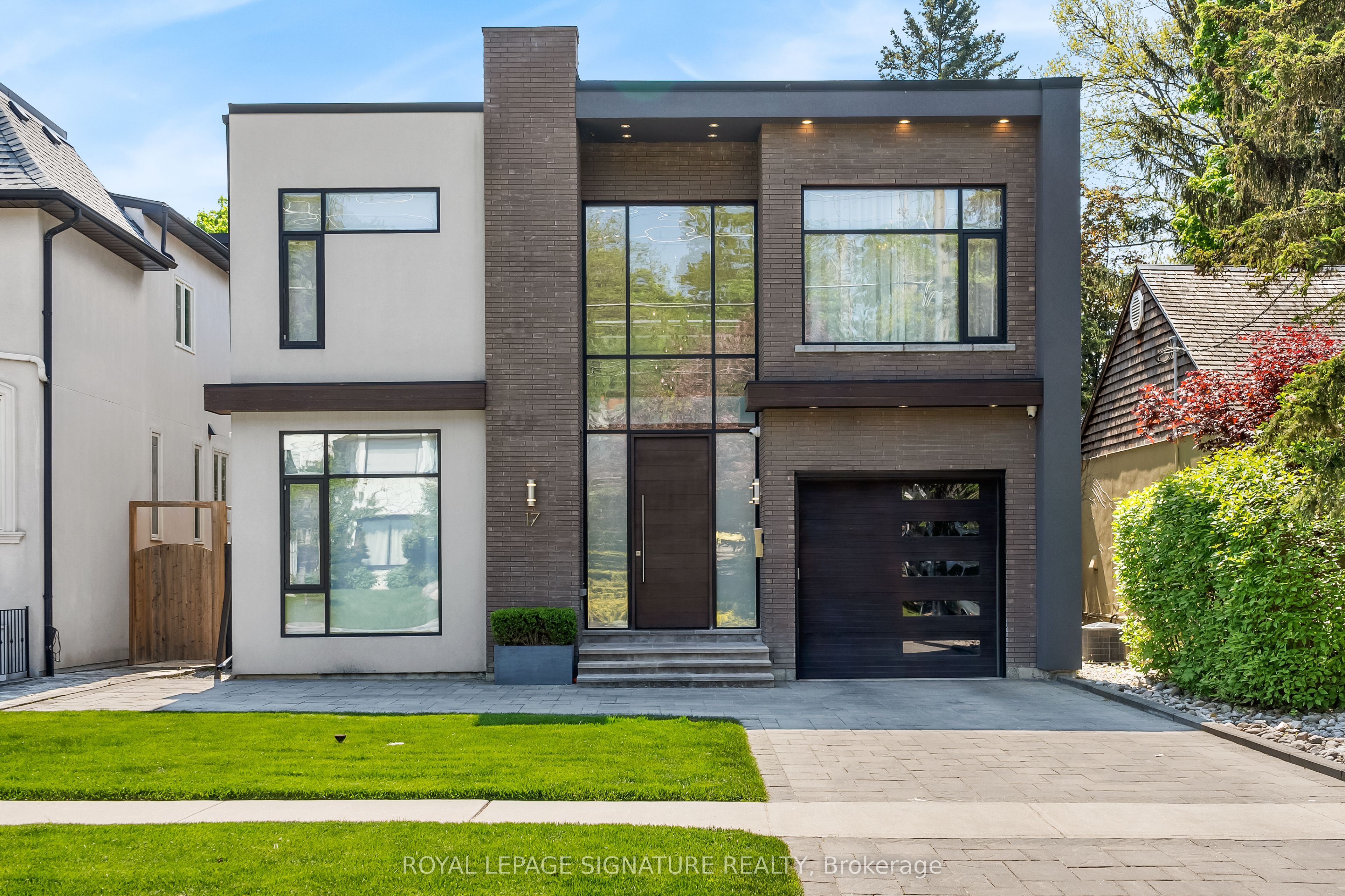 17 Nesbitt Drive Property Photo 1