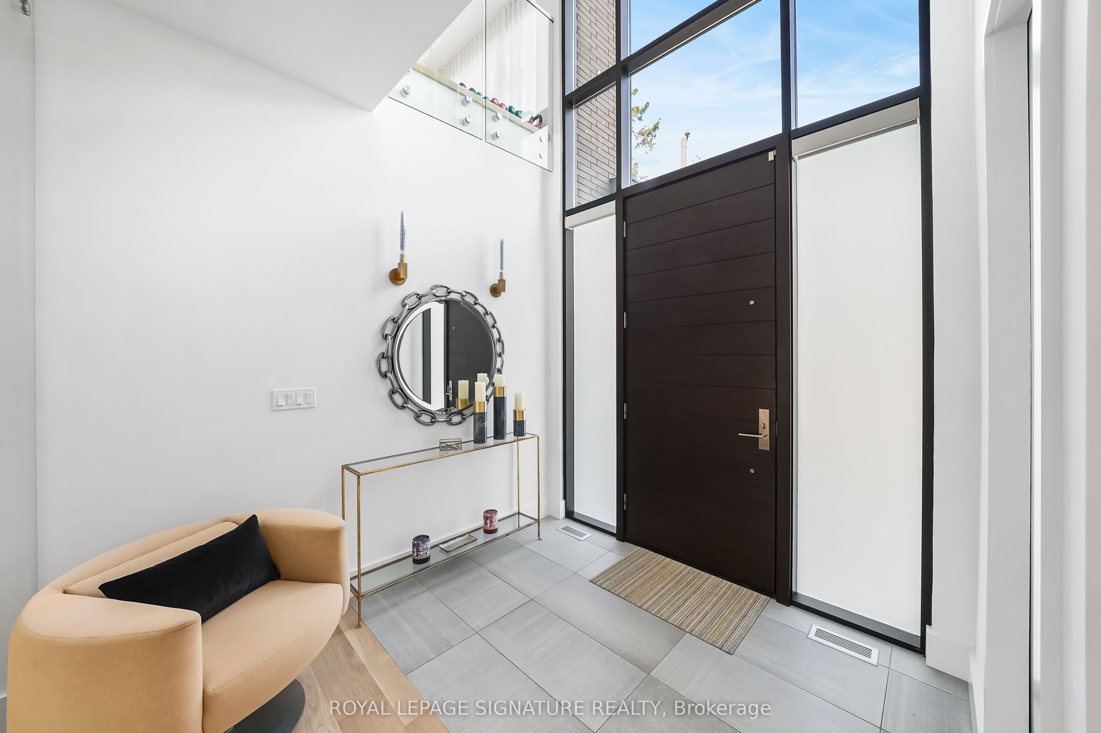 17 Nesbitt Drive Property Photo 2