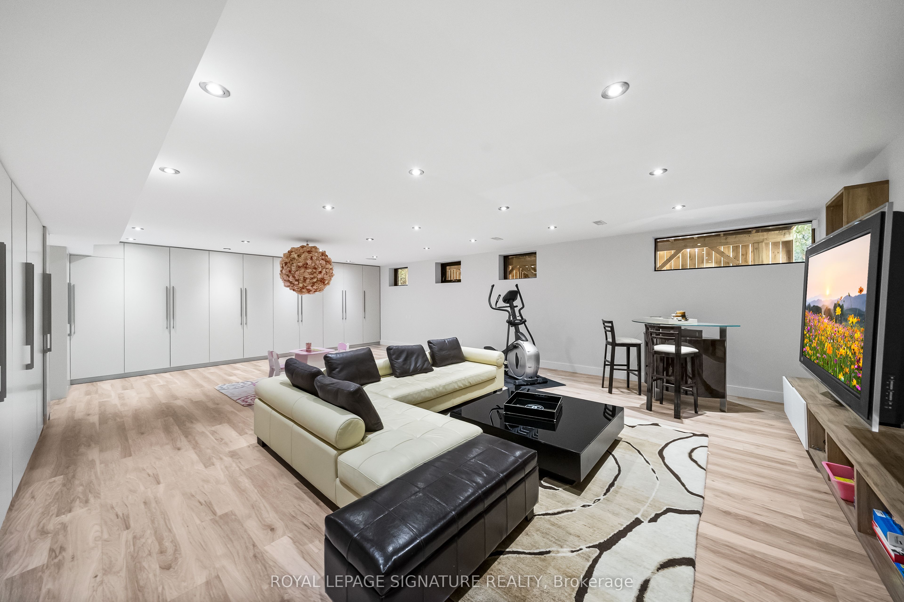 17 Nesbitt Drive Property Photo 29
