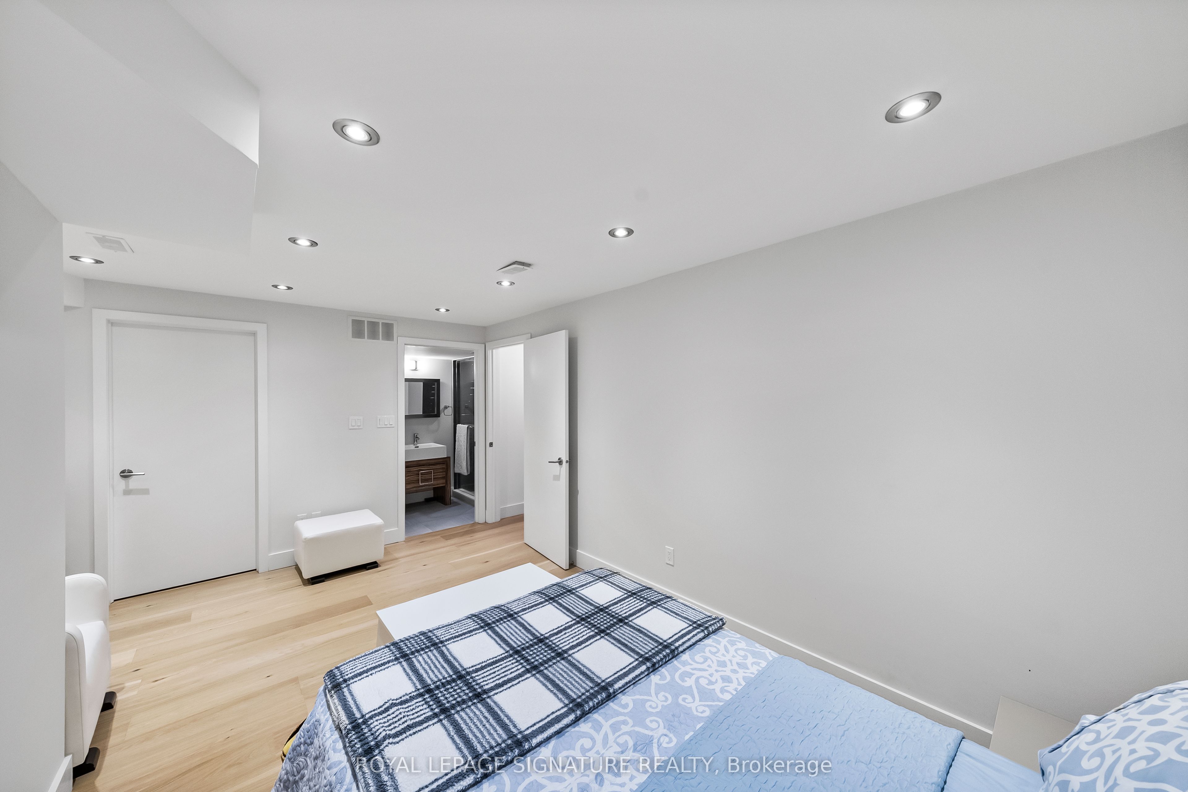 17 Nesbitt Drive Property Photo 33