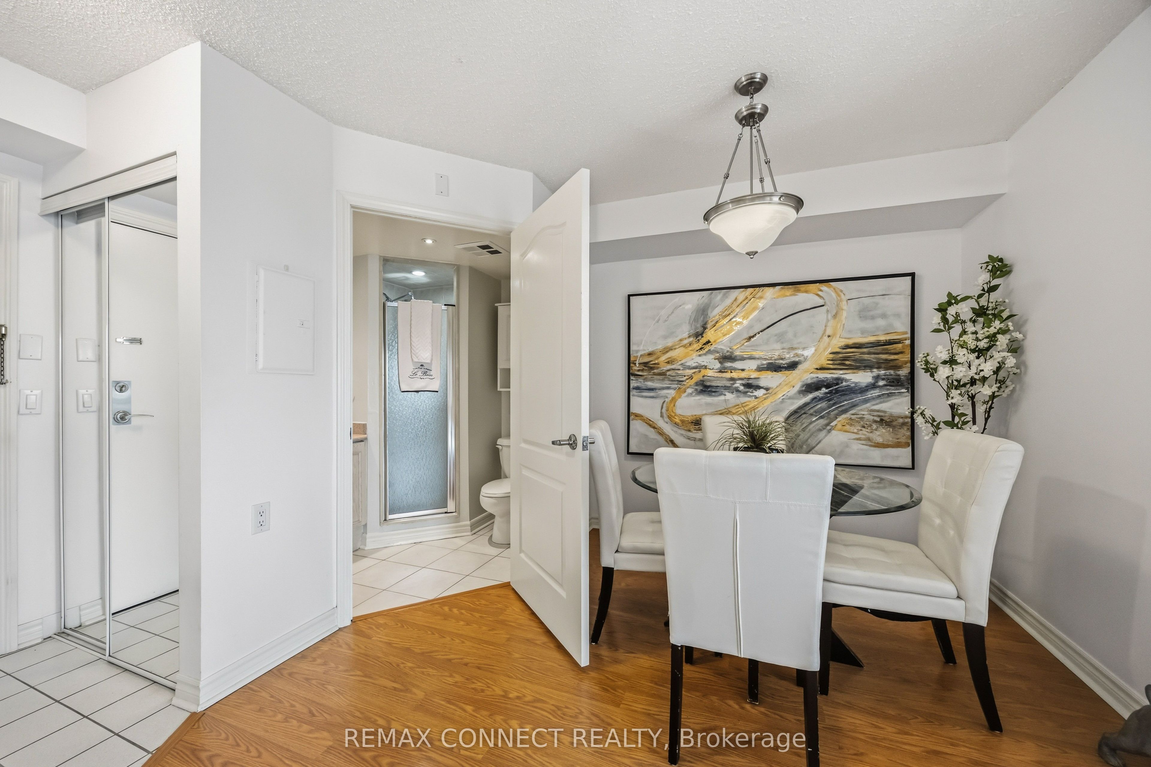 890 Sheppard Avenue W 504 Property Photo 14