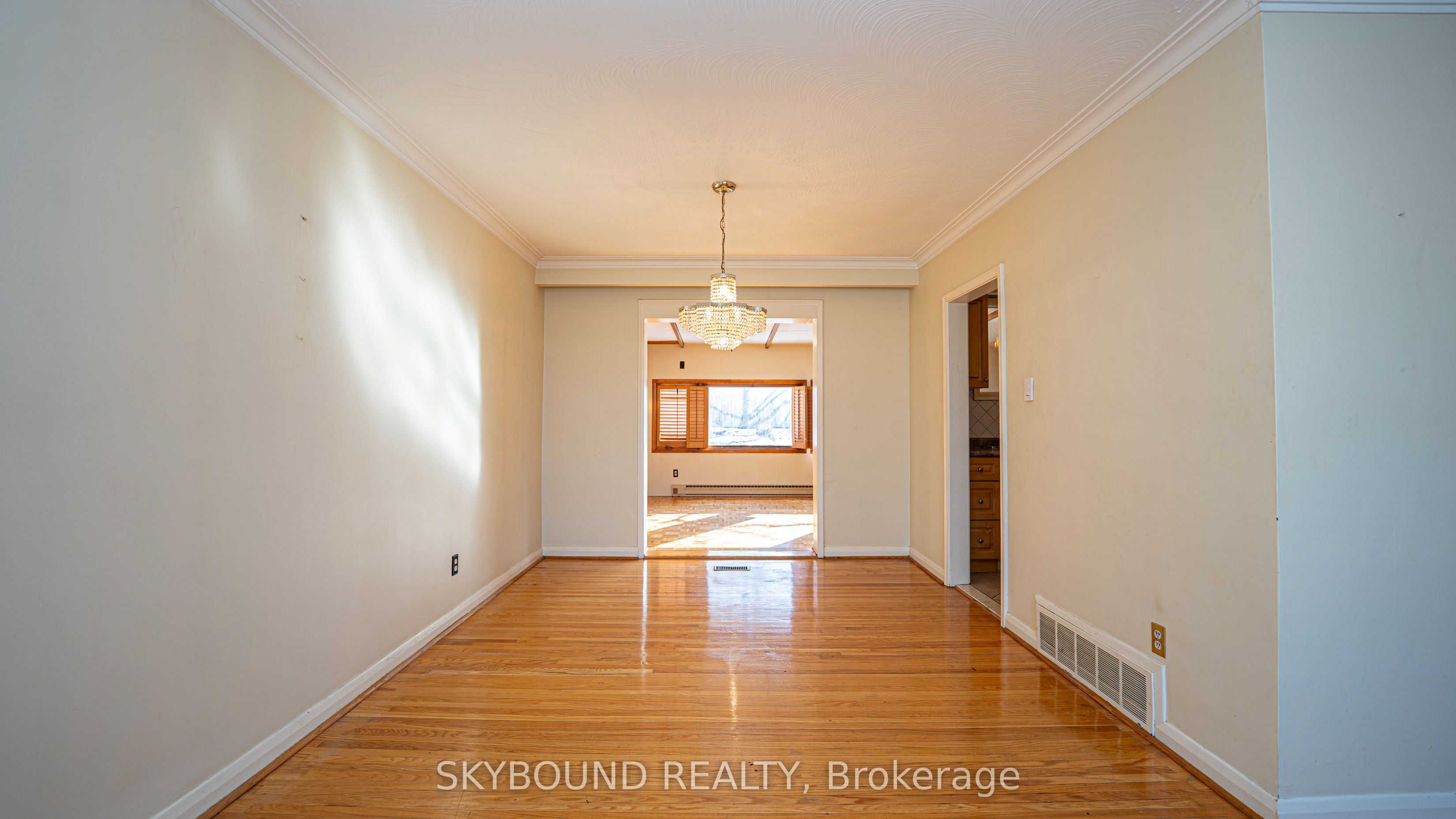 9 Caronport Crescent Property Photo 6