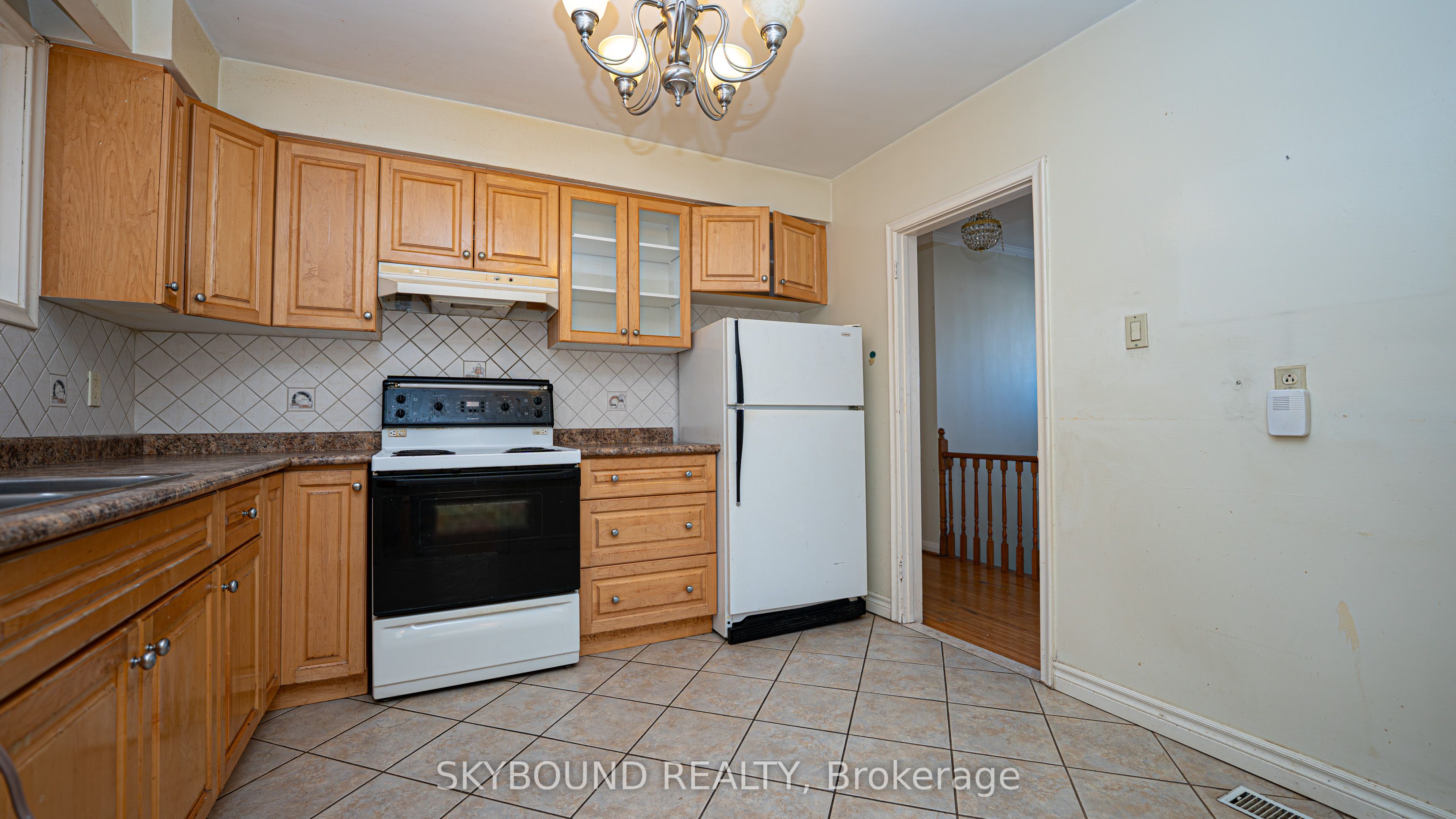 9 Caronport Crescent Property Photo 10