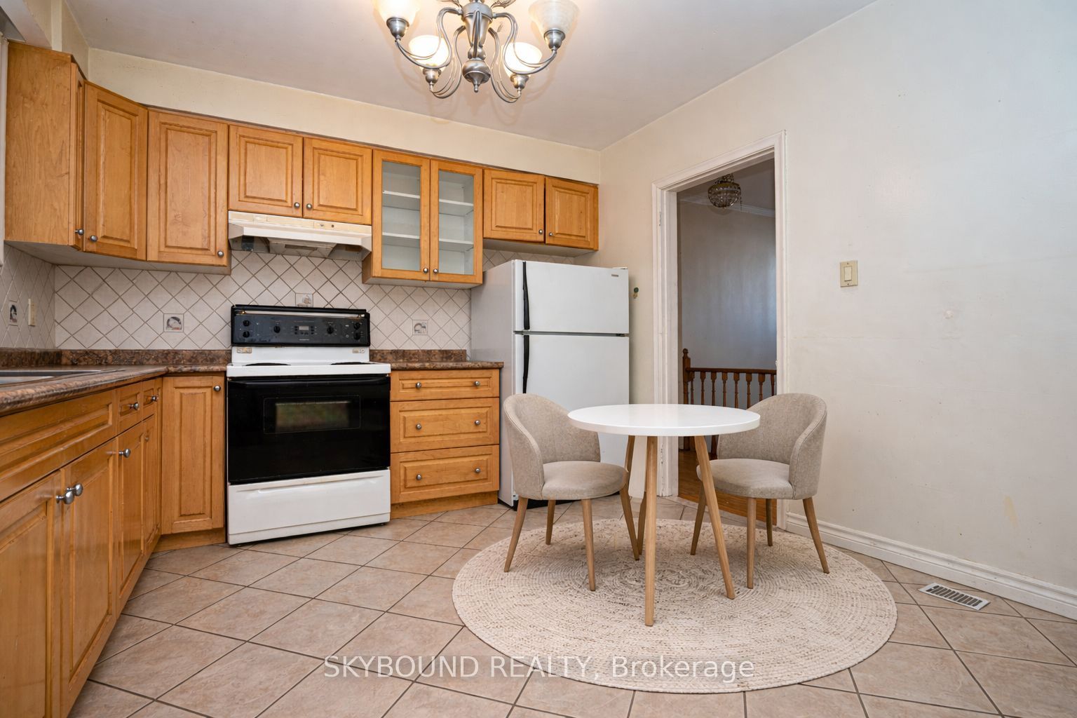 9 Caronport Crescent Property Photo 11