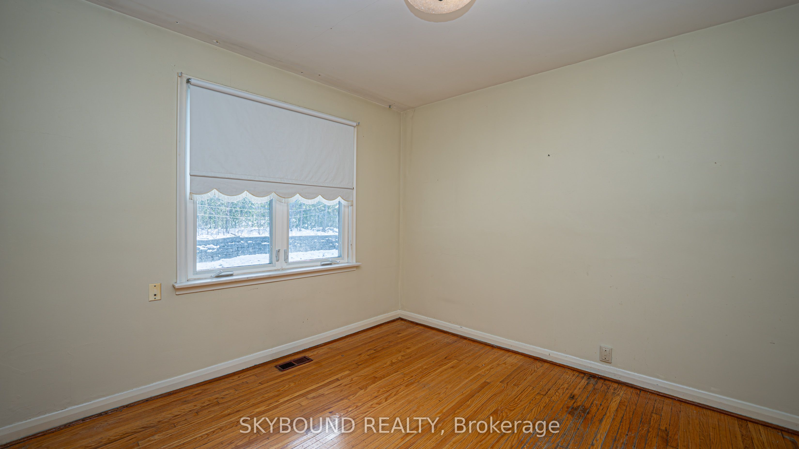 9 Caronport Crescent Property Photo 14