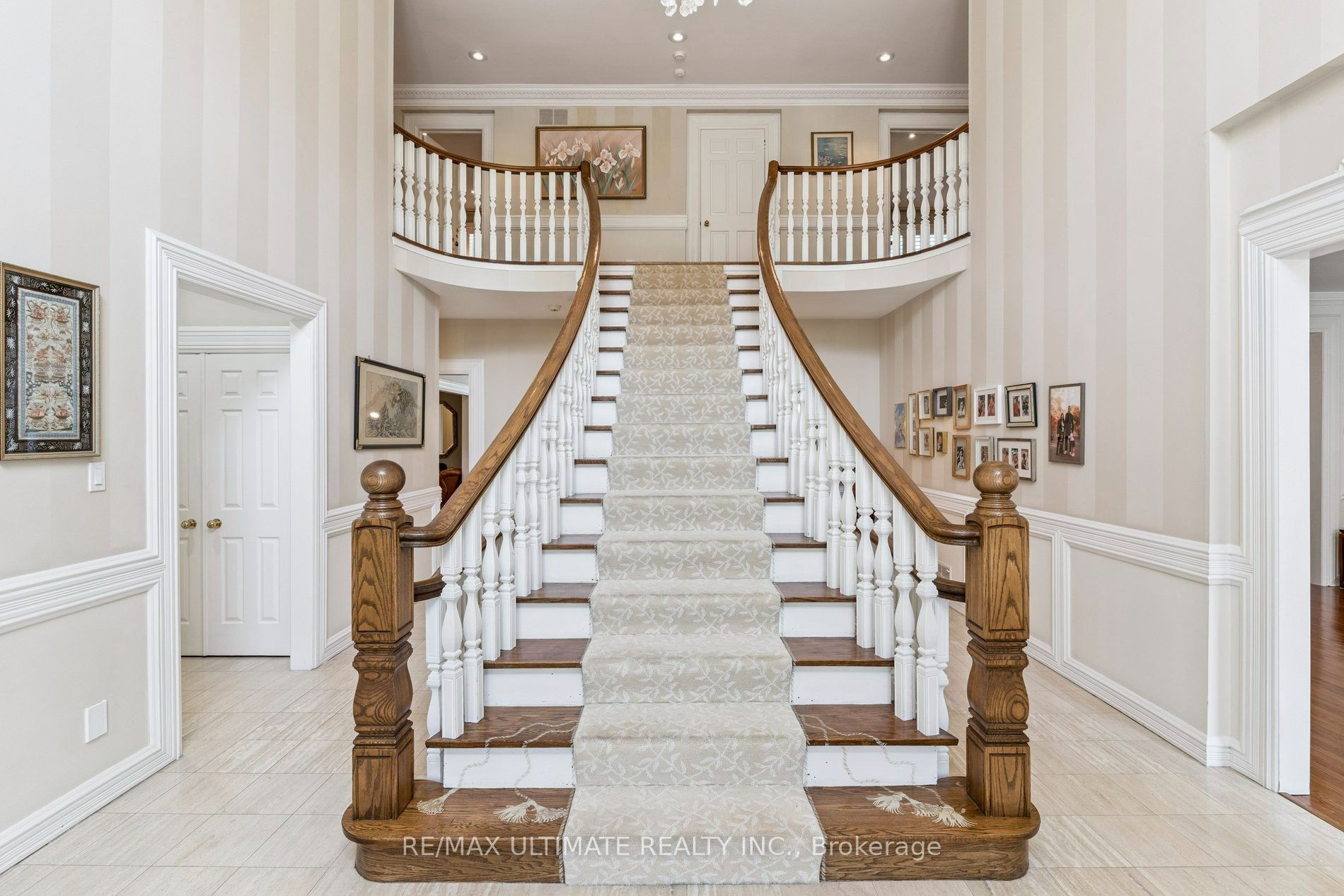 1 Versailles Court Property Photo 10