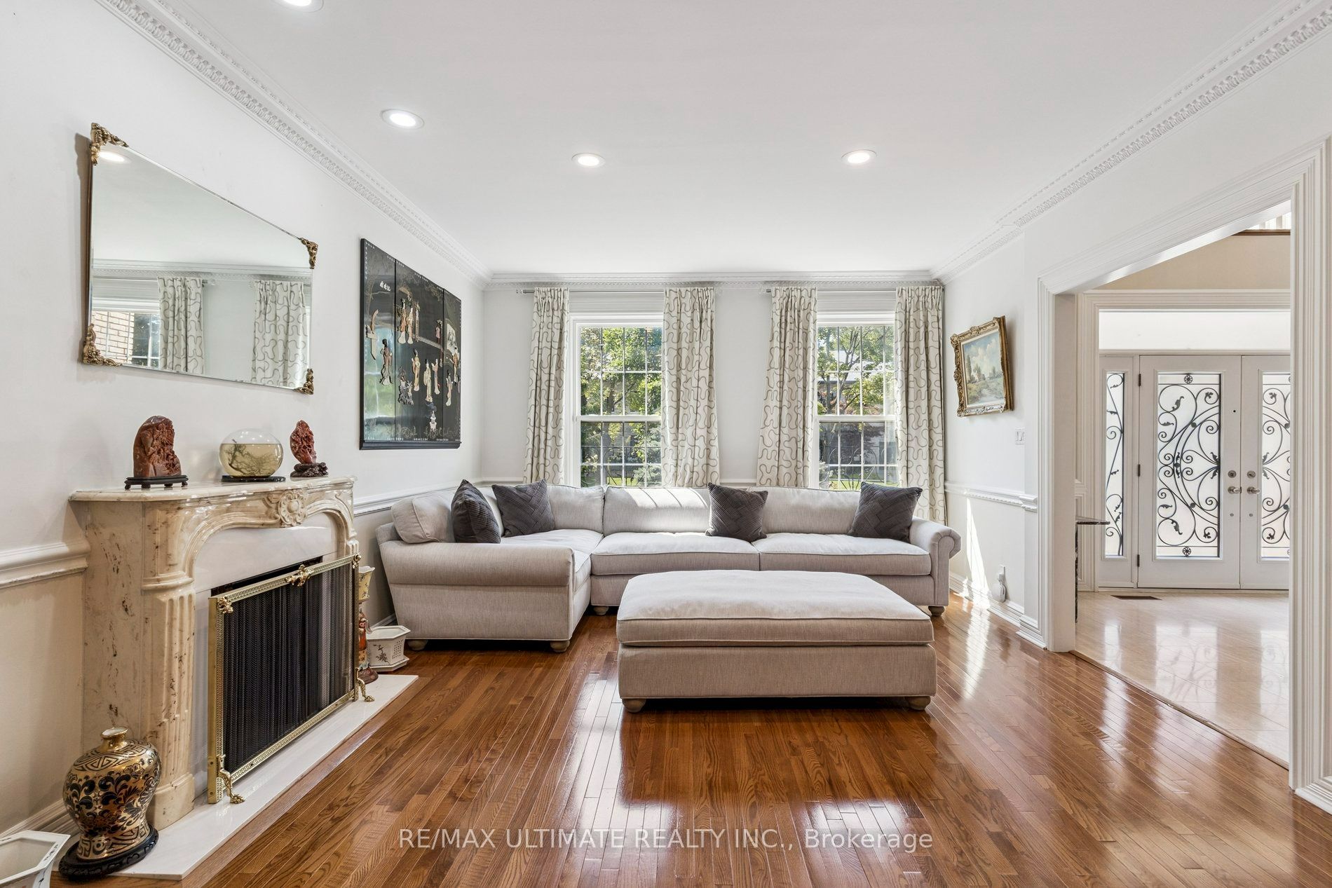 1 Versailles Court Property Photo 11