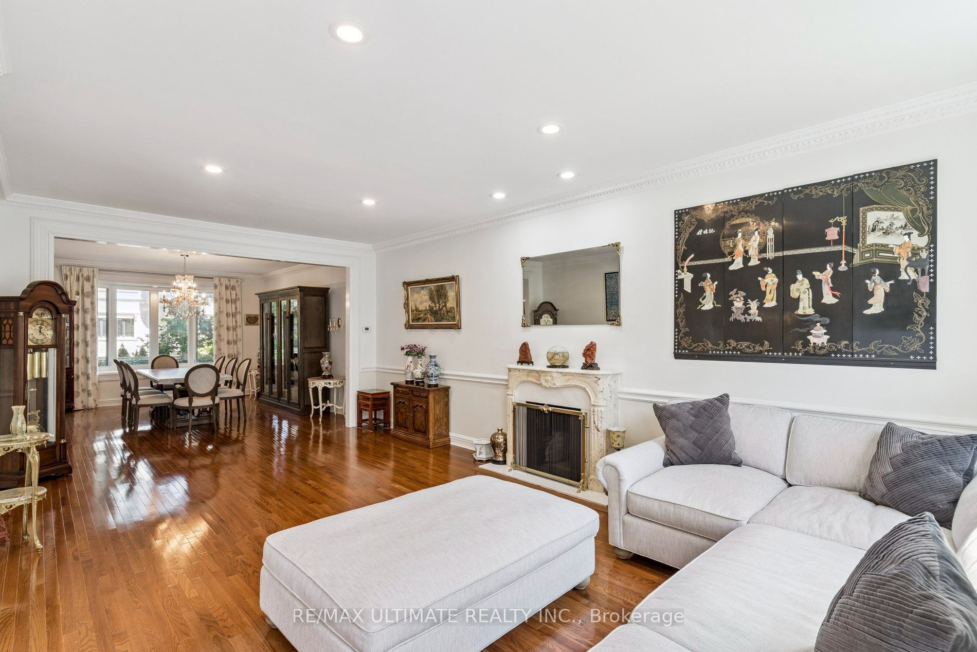 1 Versailles Court Property Photo 12