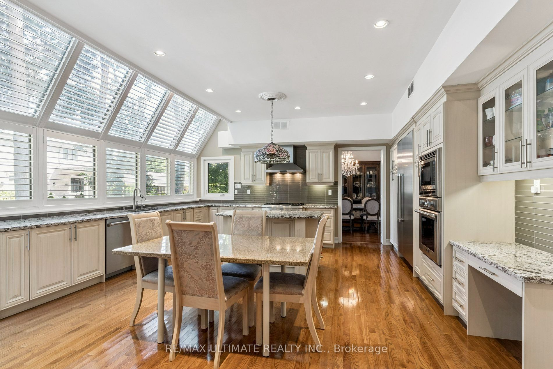1 Versailles Court Property Photo 14