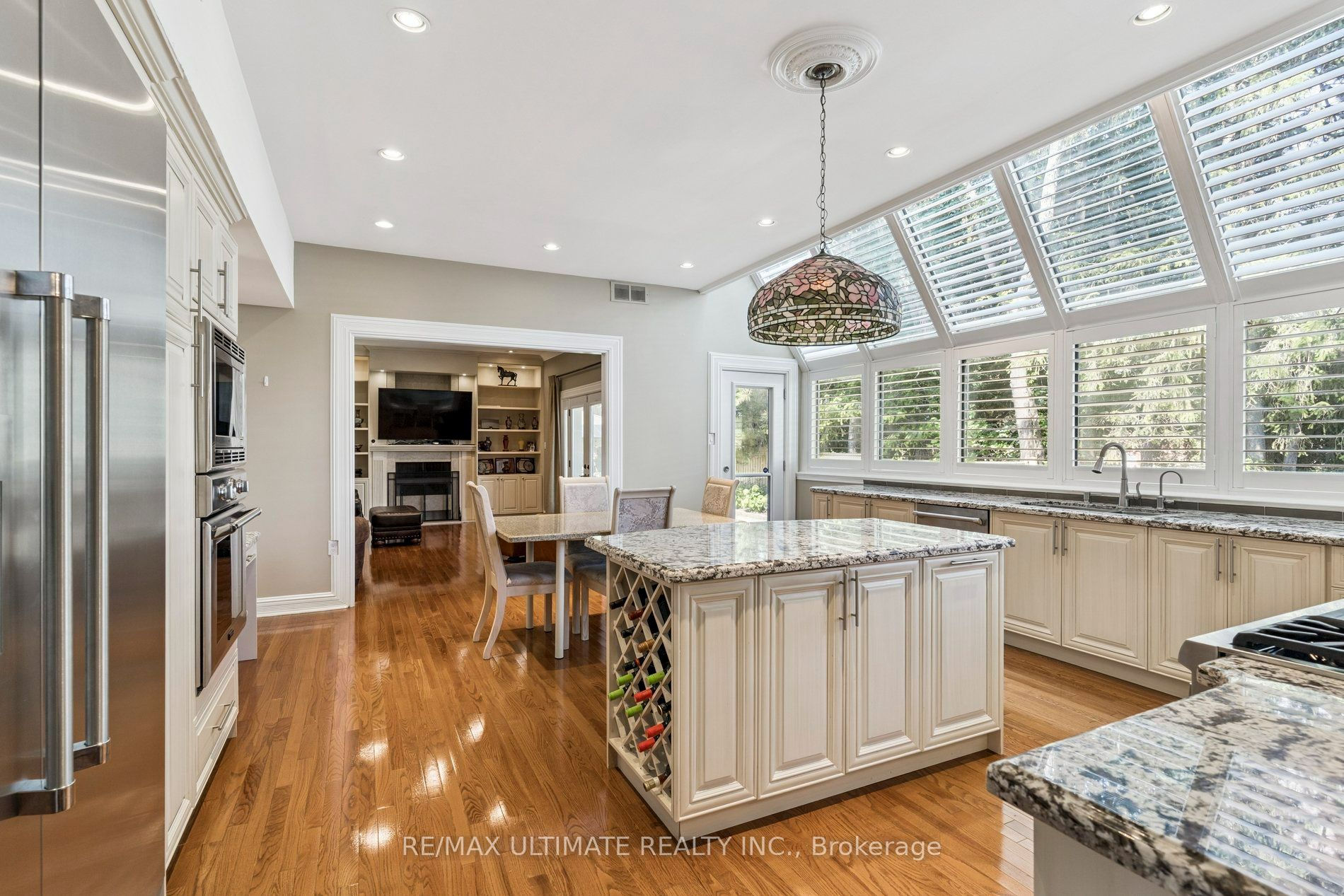 1 Versailles Court Property Photo 17