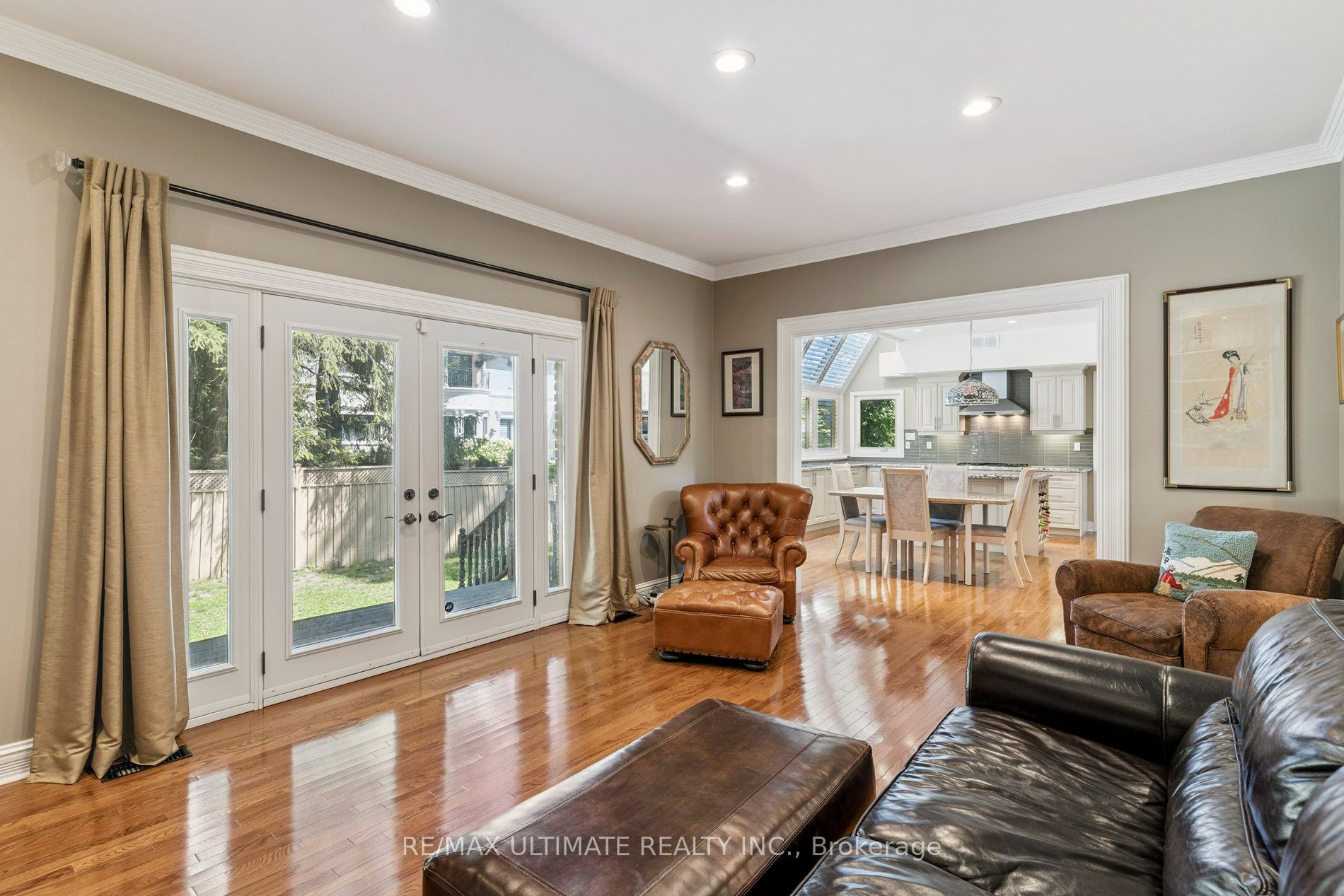 1 Versailles Court Property Photo 19