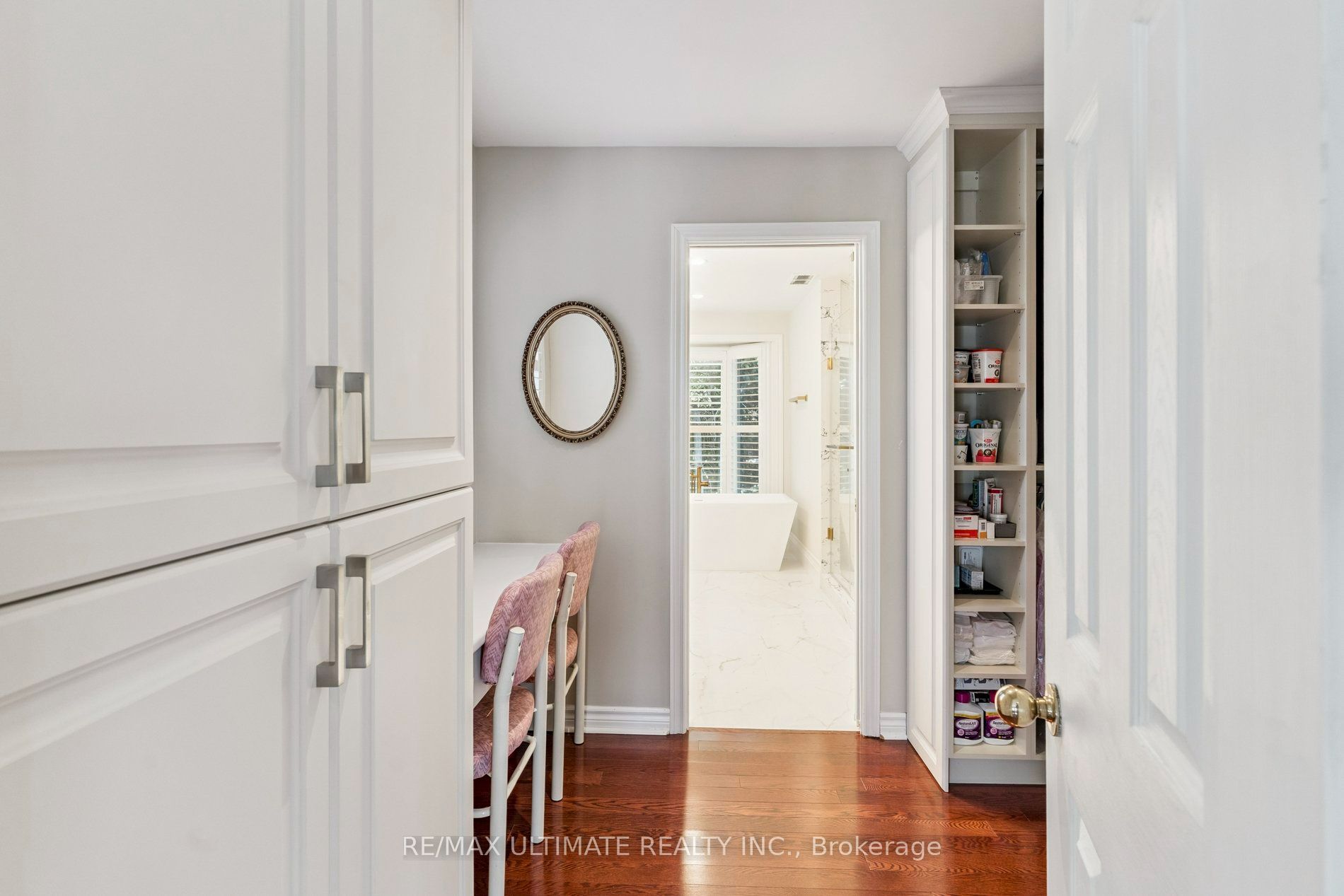 1 Versailles Court Property Photo 27