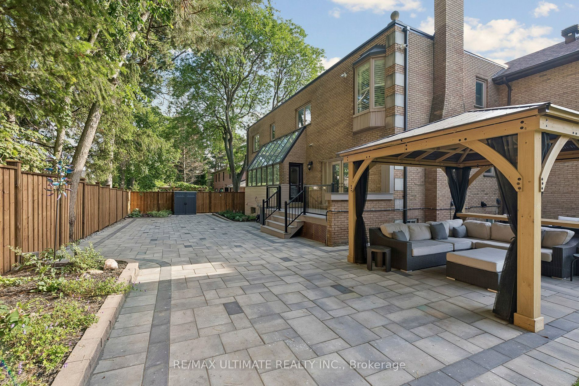 1 Versailles Court Property Photo 43