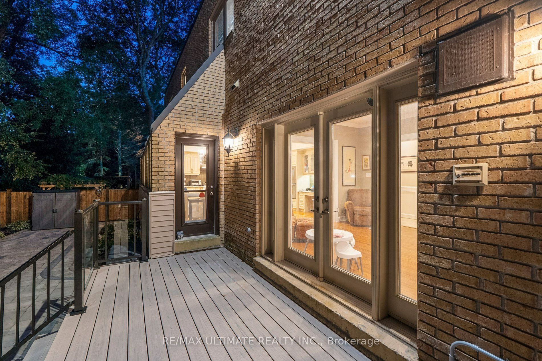 1 Versailles Court Property Photo 47