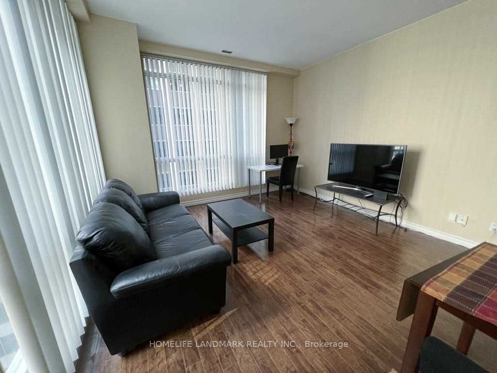 7 King Street E 1110 Property Photo 3