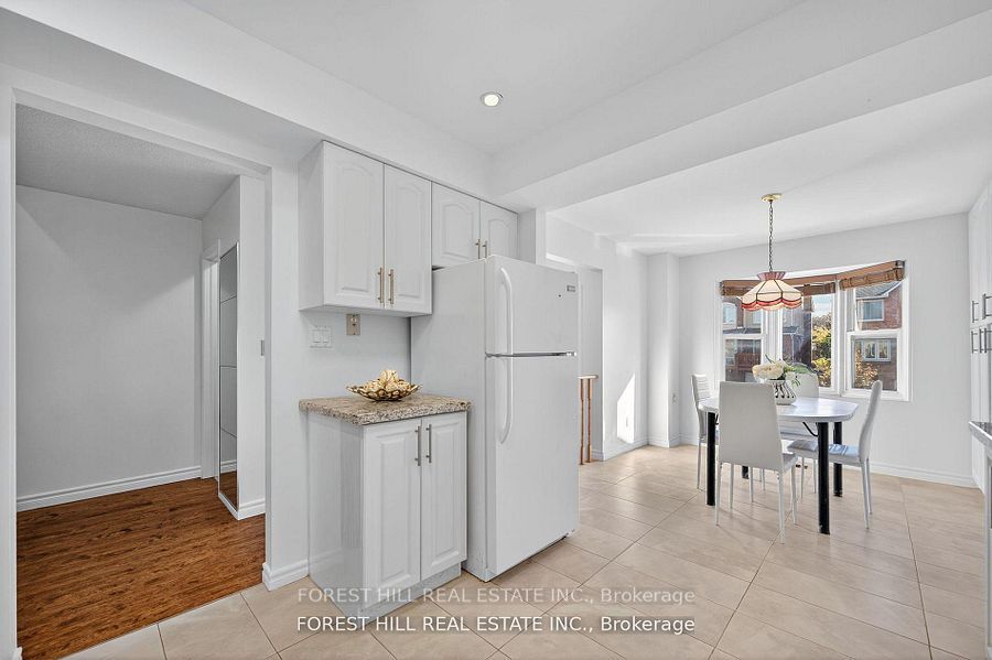 38 Carnival Court Property Photo 6