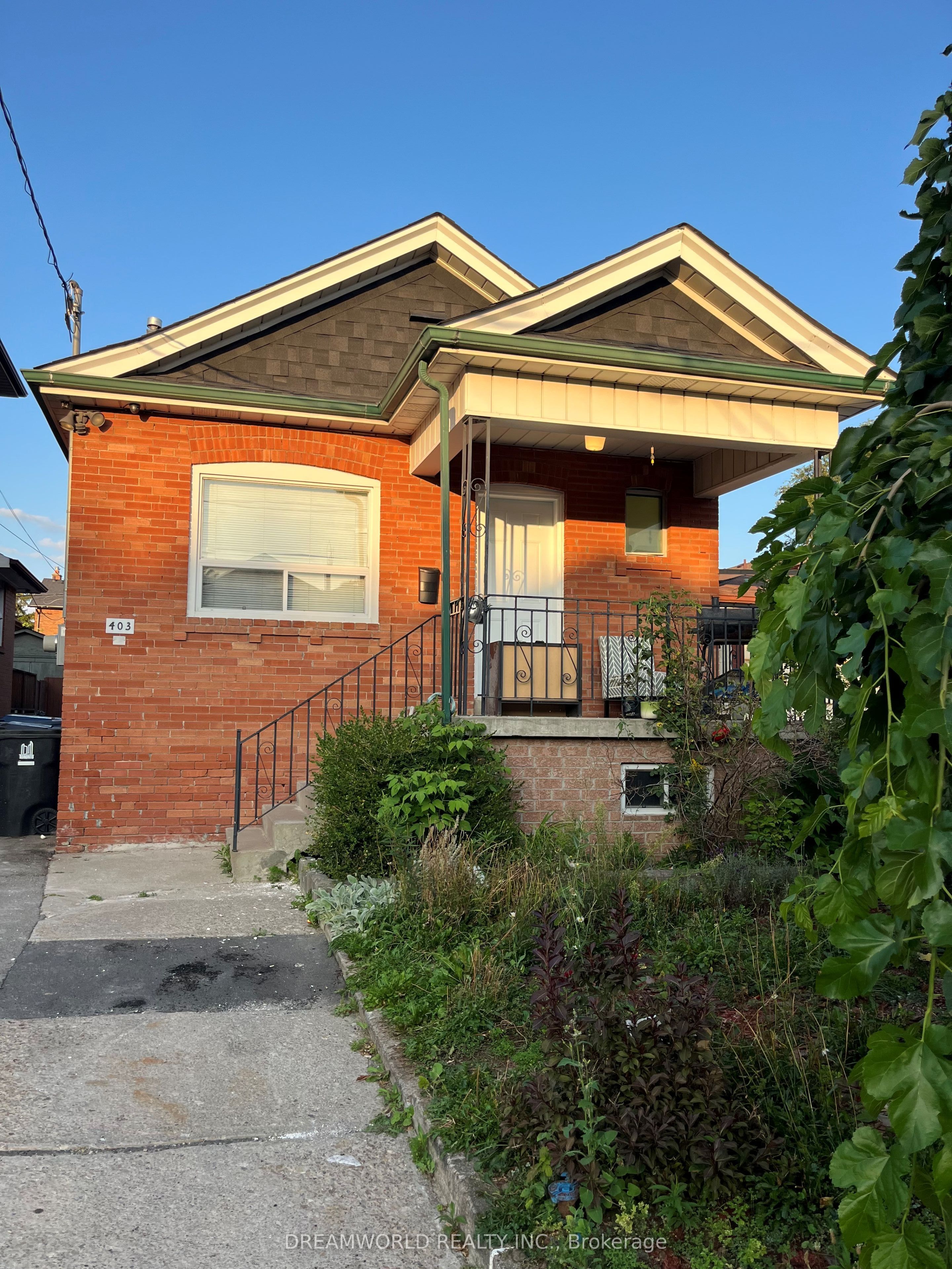403 Northcliffe Boulevard Property Photo 1
