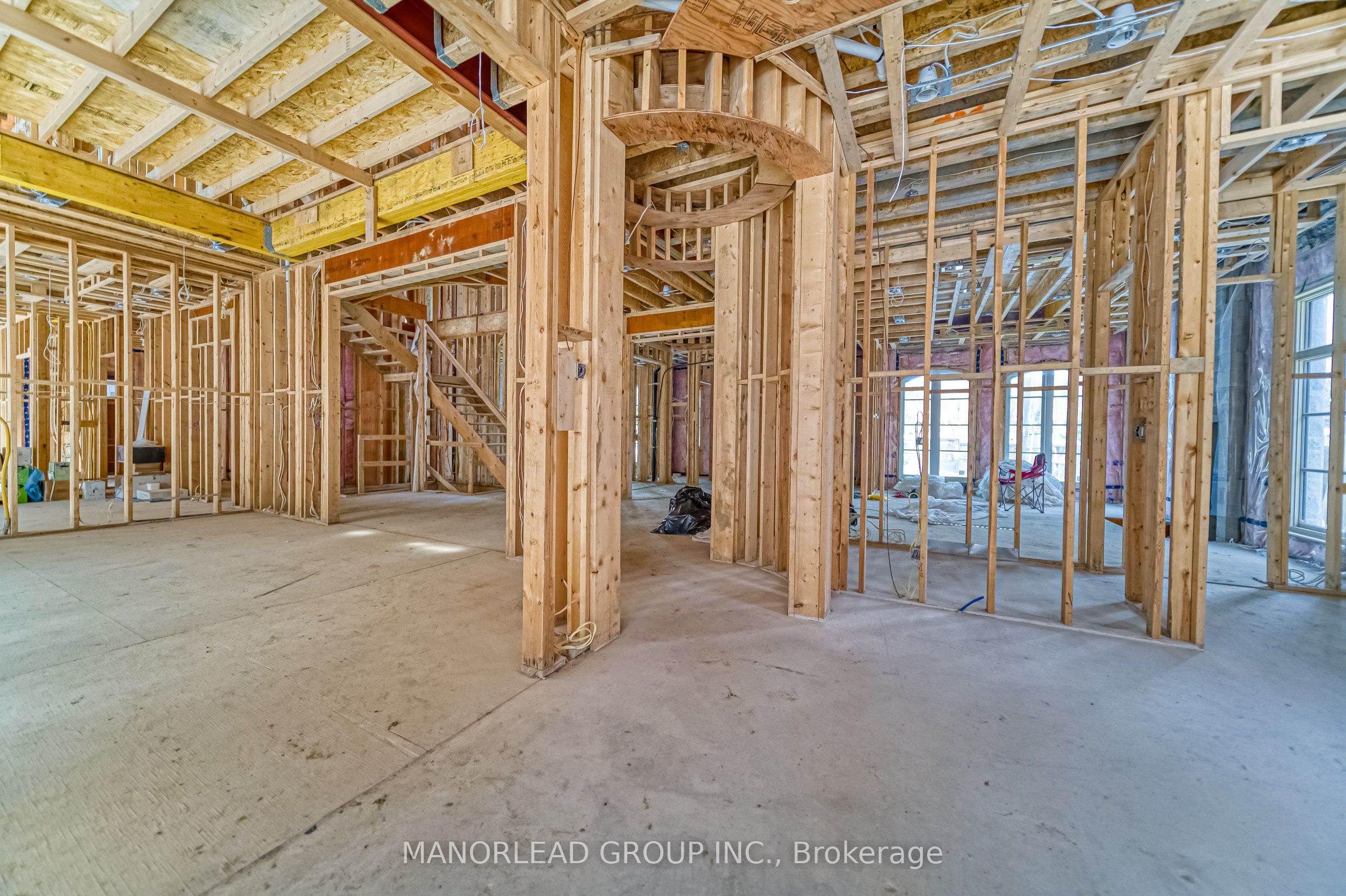 19 Royal Oak Drive Property Photo 4