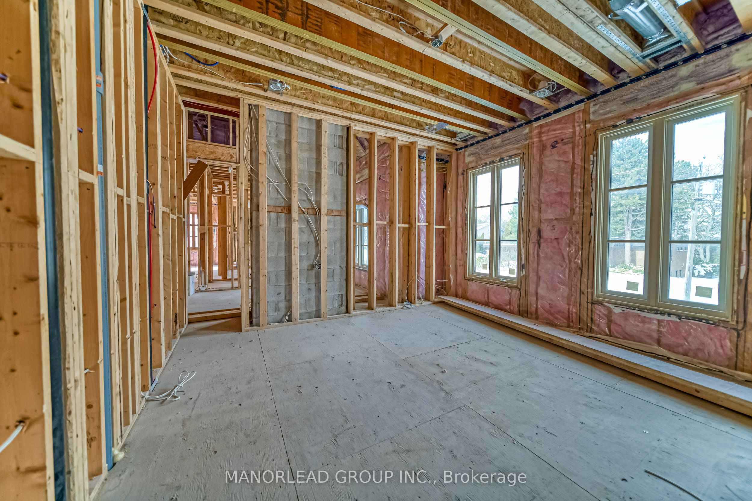 19 Royal Oak Drive Property Photo 7
