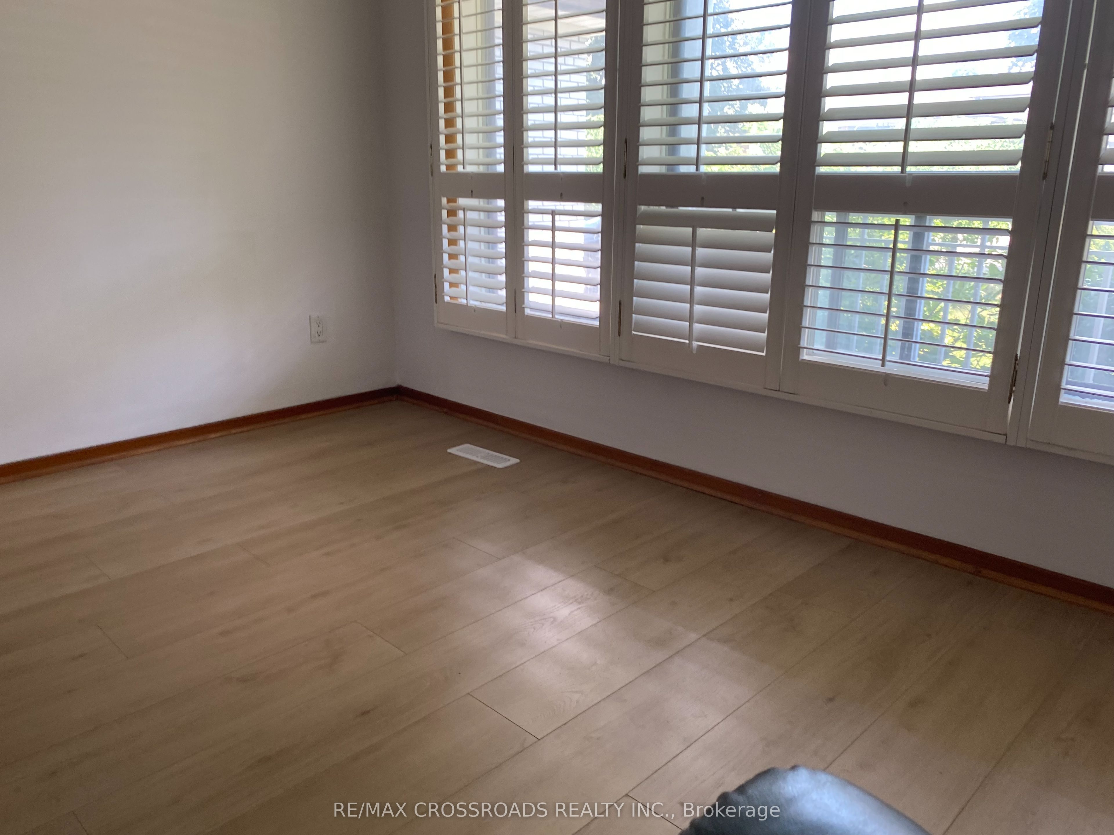91 Bickerton Crescent Property Photo 4