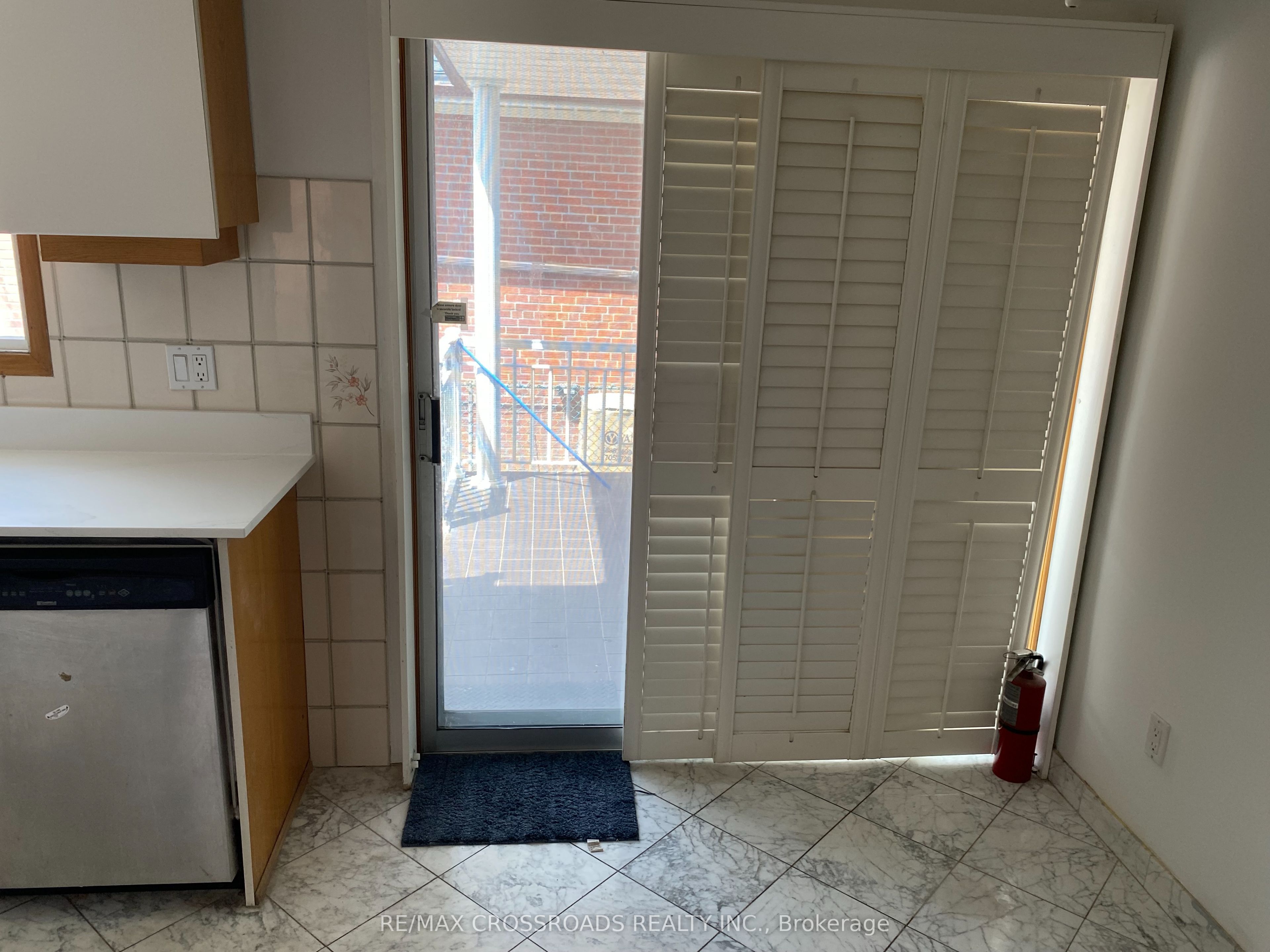 91 Bickerton Crescent Property Photo 12